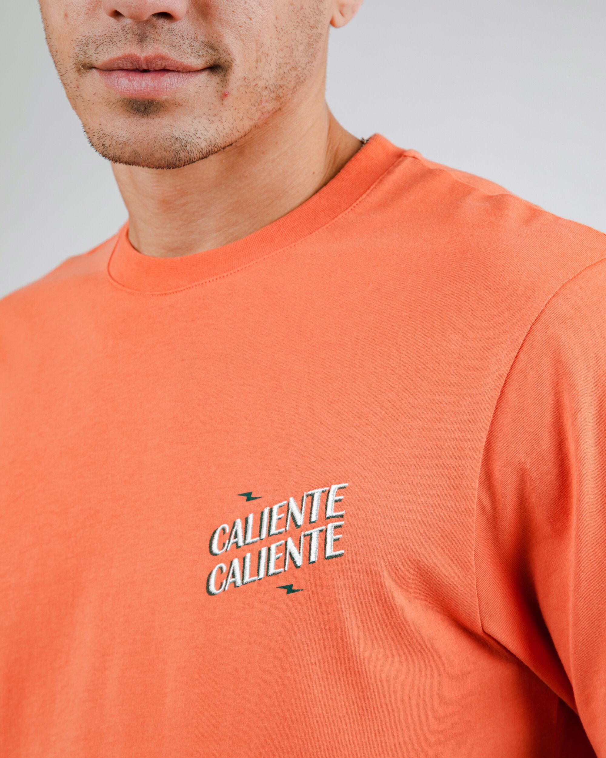 Orangenes T-Shirt Caliente aus 100% Bio-Baumwolle von Brava Fabrics
