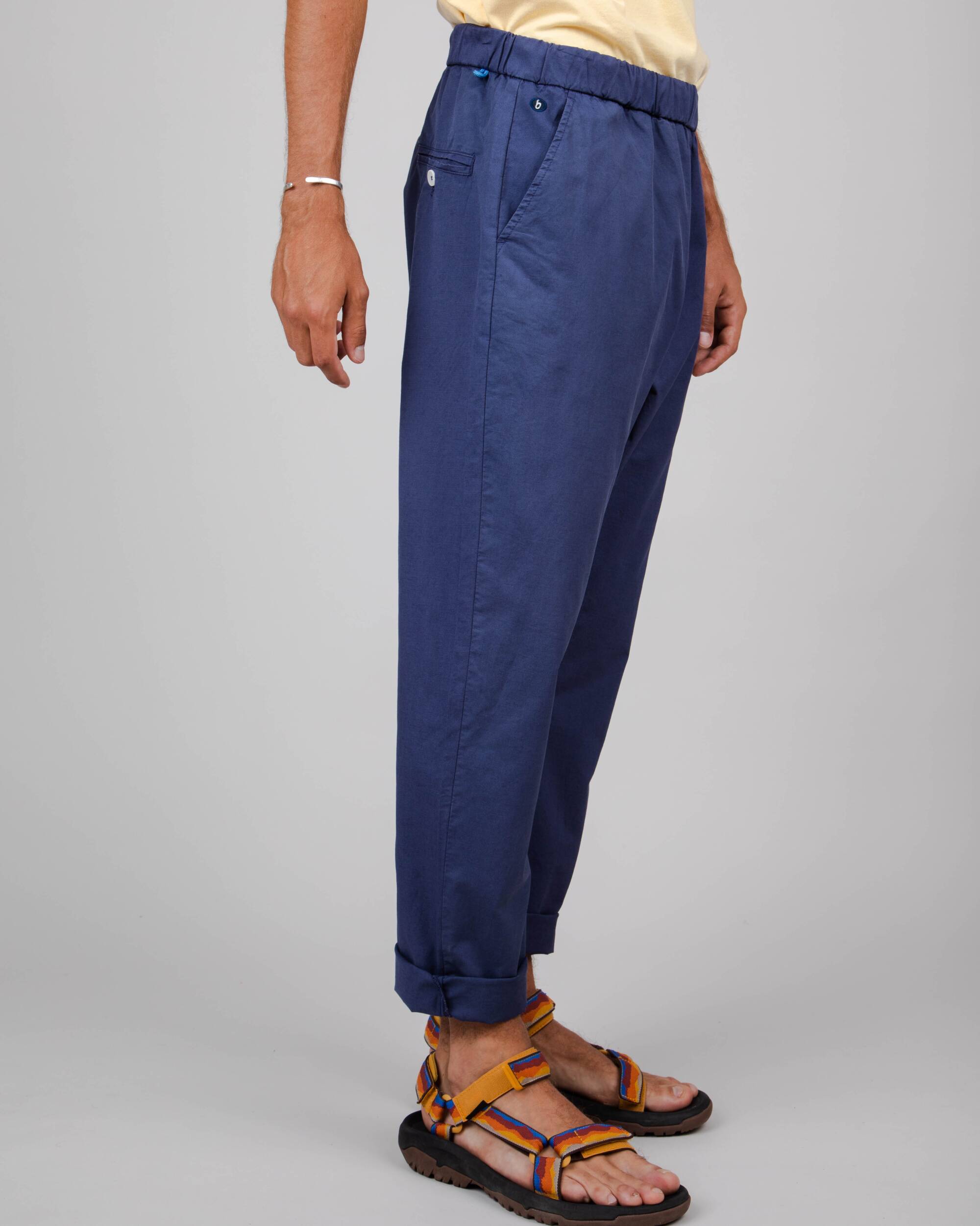 Dark blue oversized trousers made of organic cotton from Brava Fabrics