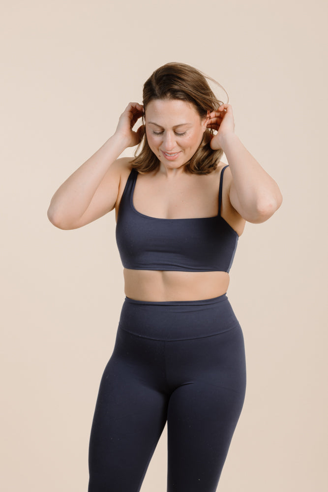 Navy blue MOLY leggings made from recycled polyamide from PURA Clothing
