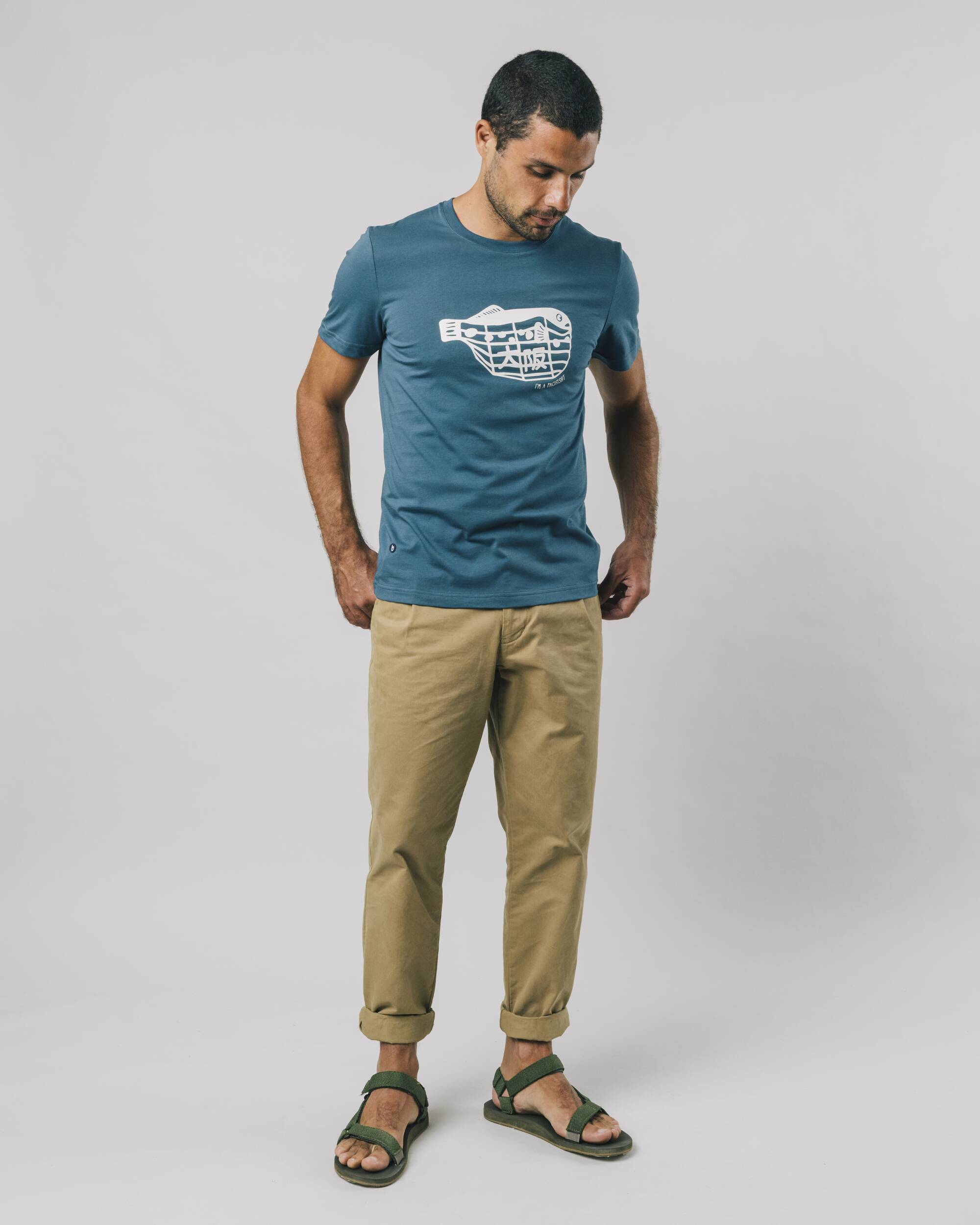 Iconic Fugu T-shirt in blue with a casual duck made from 100% organic cotton from Brava Fabrics