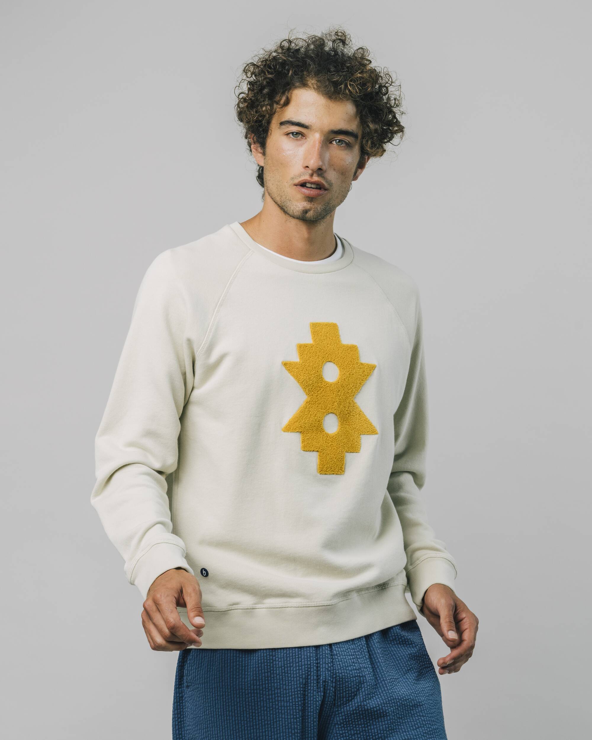 Beige, yellow sweater Ndebele made of 100% organic cotton from Brava Fabrics