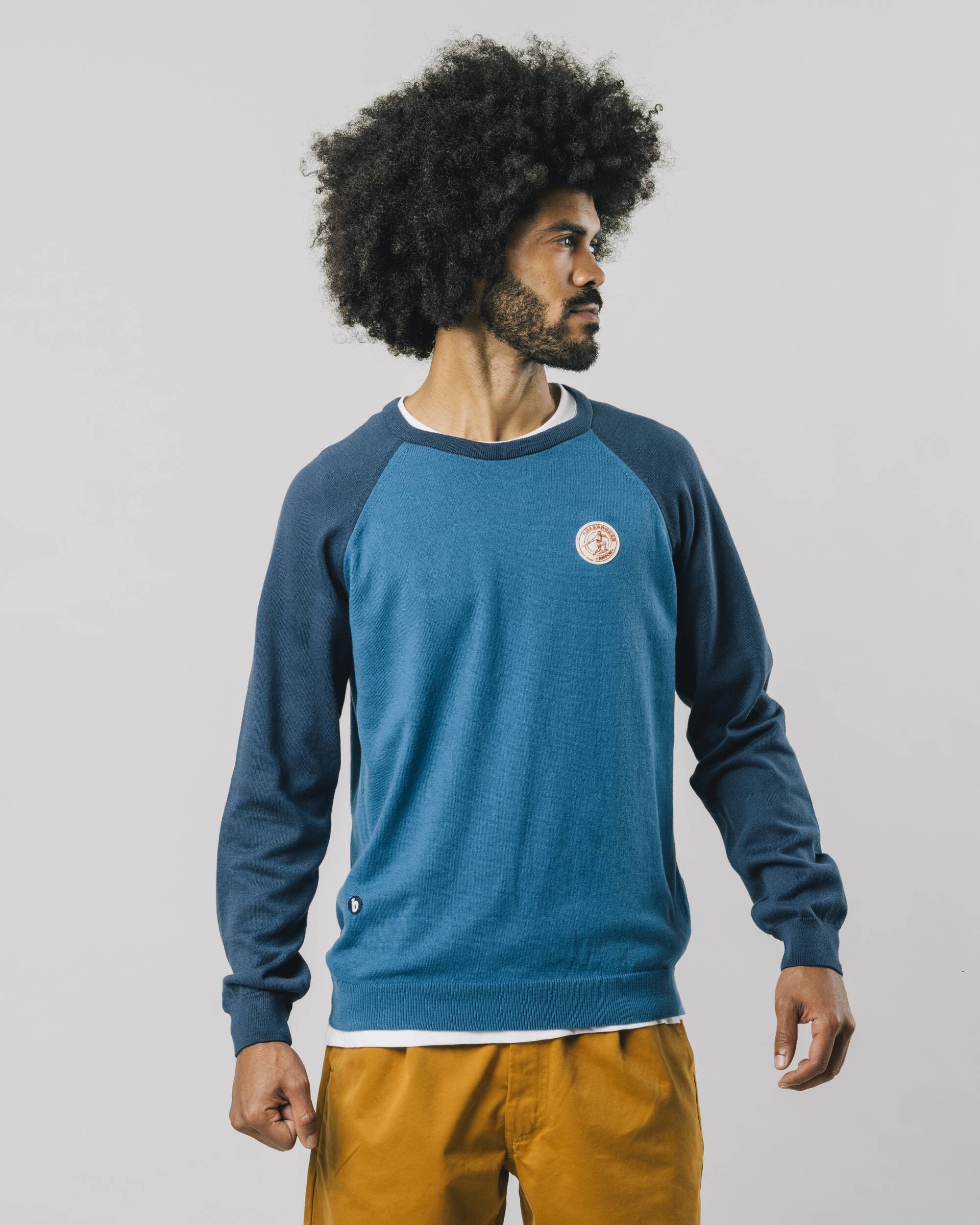 Color block sweater in blue made from 100% organic cotton with vintage baseball embroidery from Brava Fabrics