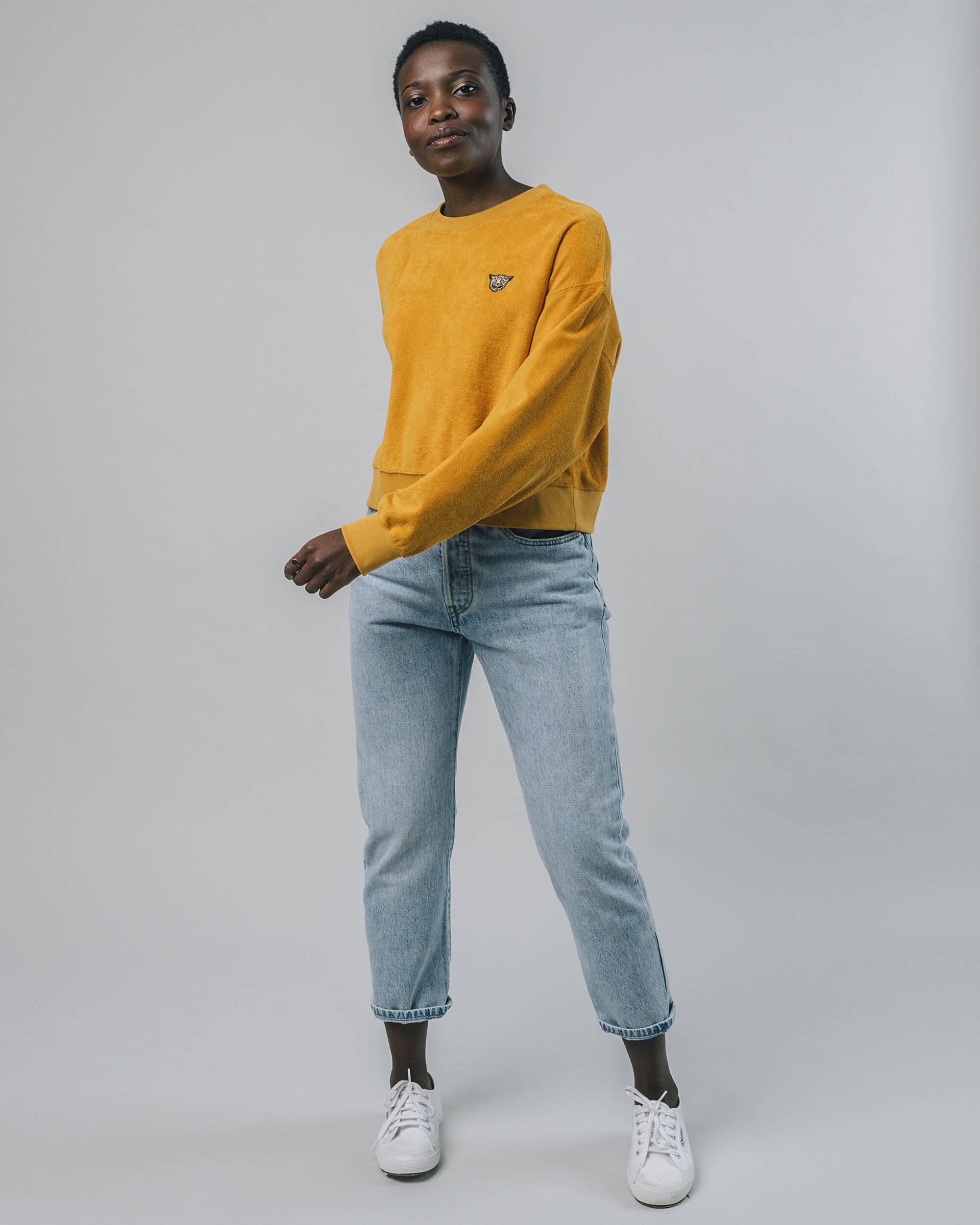 Yellow sweater Leo made from 100% organic cotton from Brava Fabrics