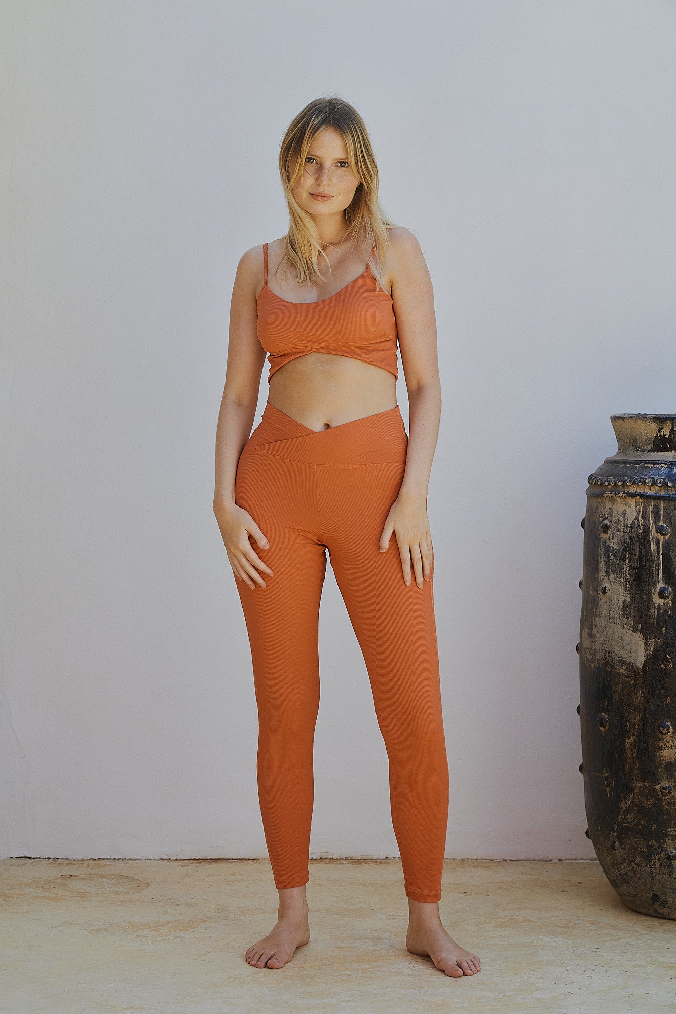 Orange hybrid leggings made of polyamide from MOYA KALA