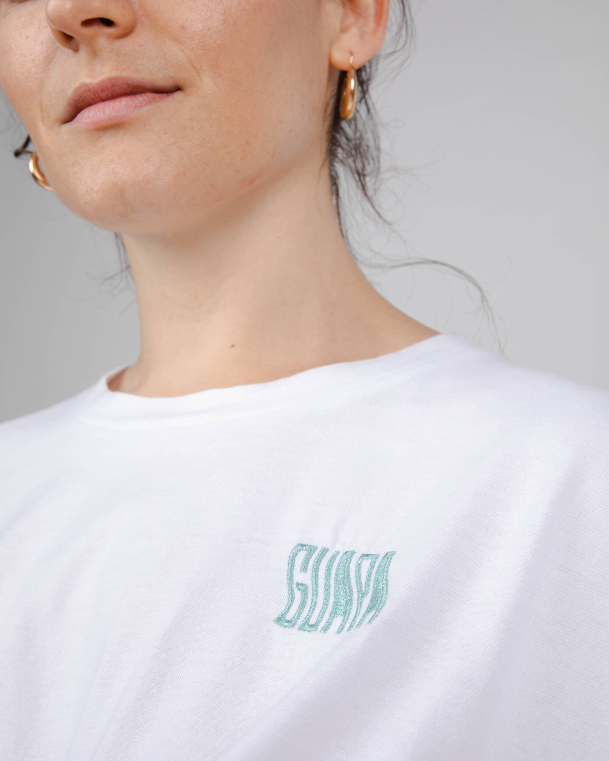T-shirt court blanc Guapa en coton 100% biologique de Brava Fabrics