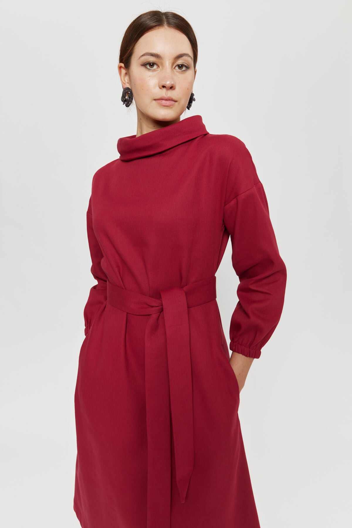 Red midi dress Amalia made of 100% organic cotton by Ayani