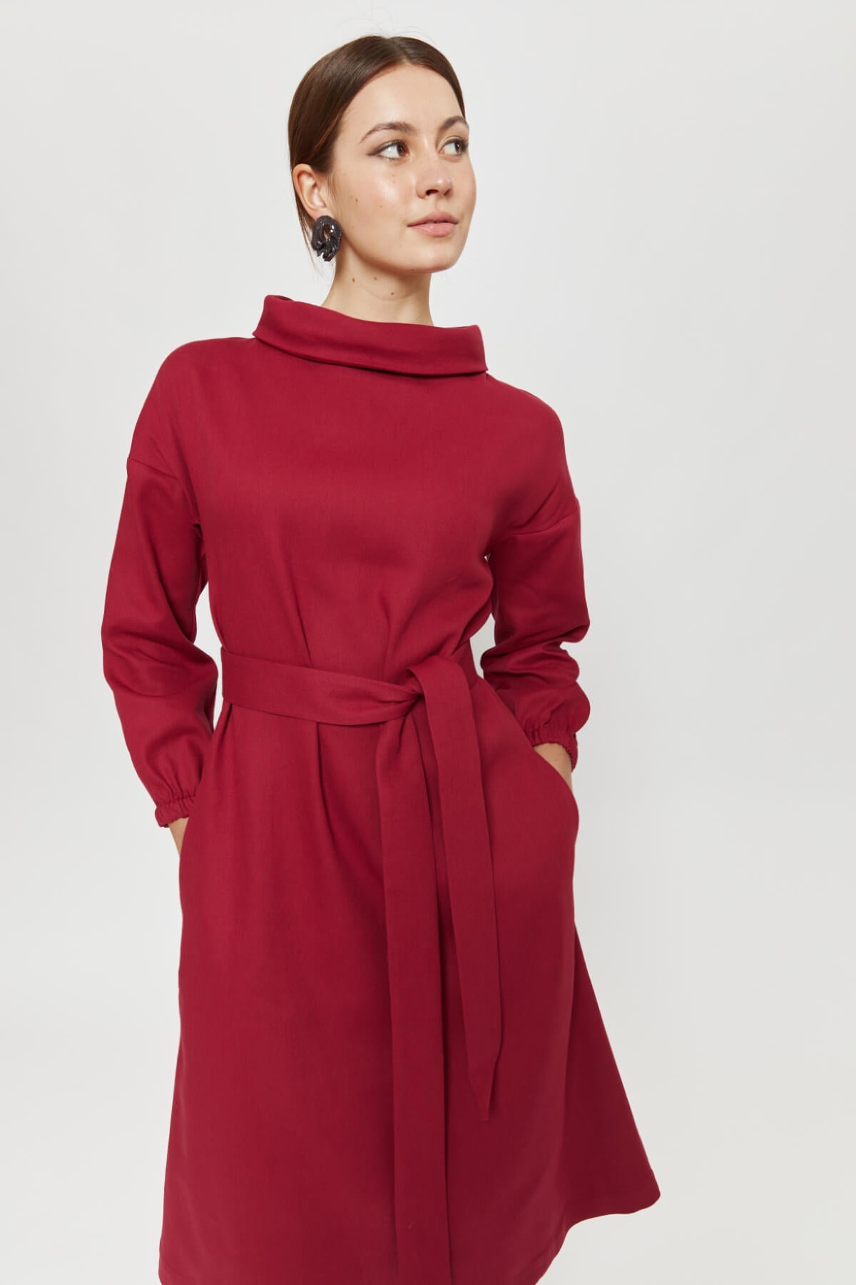 Red midi dress Amalia made of 100% organic cotton by Ayani