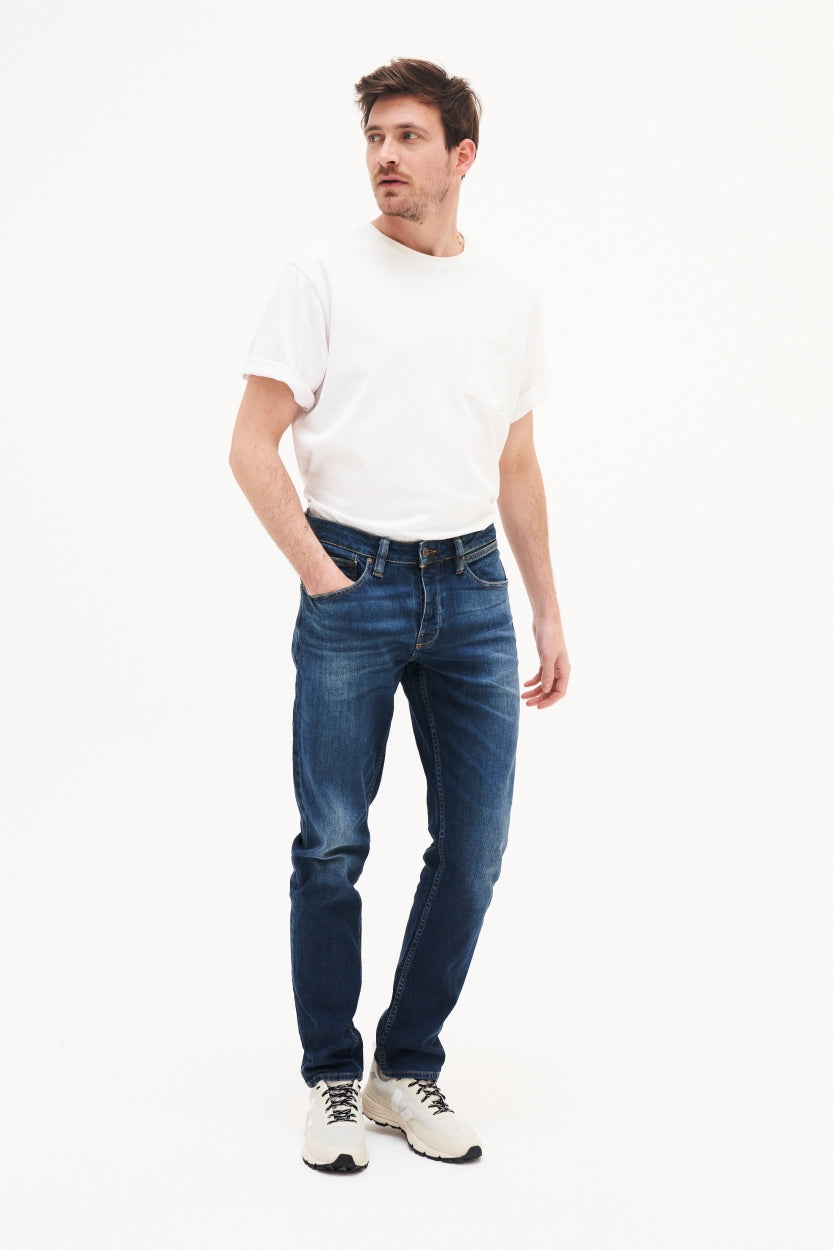 Jeans Jim in blue "Classic indigo blue" made of organic cotton and recycled denim from Kuyichi