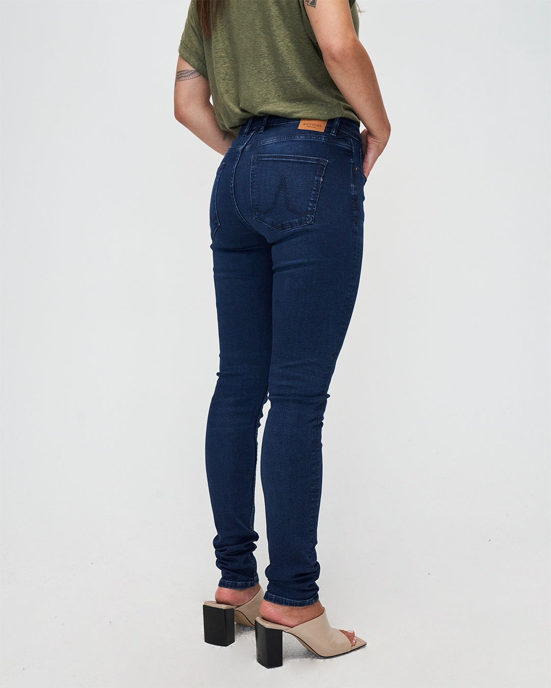 Carey Skinny jeans in true blue made from organic cotton by Kuyichi