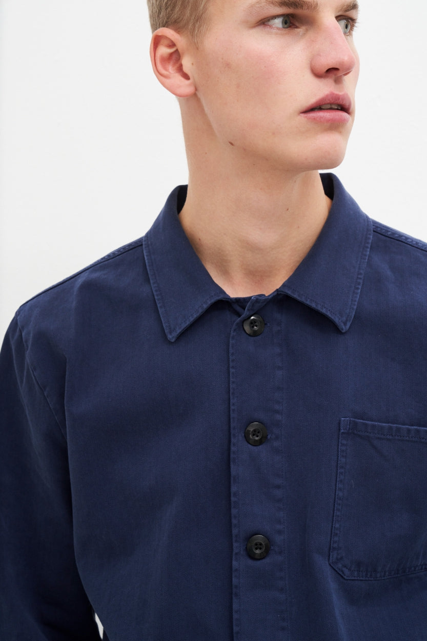 Worker jacket Peter in blue made from 100% organic cotton from Kuyichi