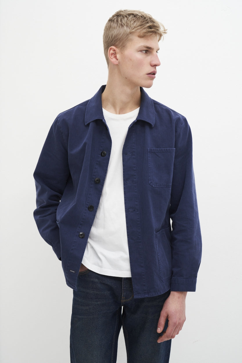 Worker jacket Peter in blue made from 100% organic cotton from Kuyichi