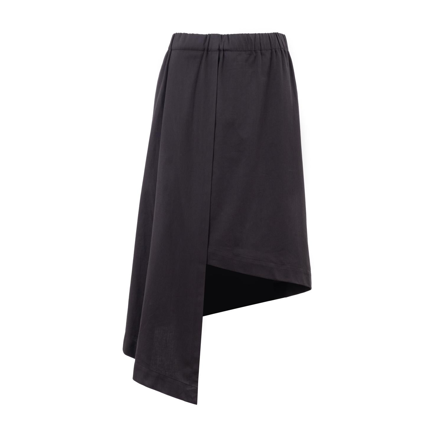 Asymmetrical skirt in black made of organic cotton