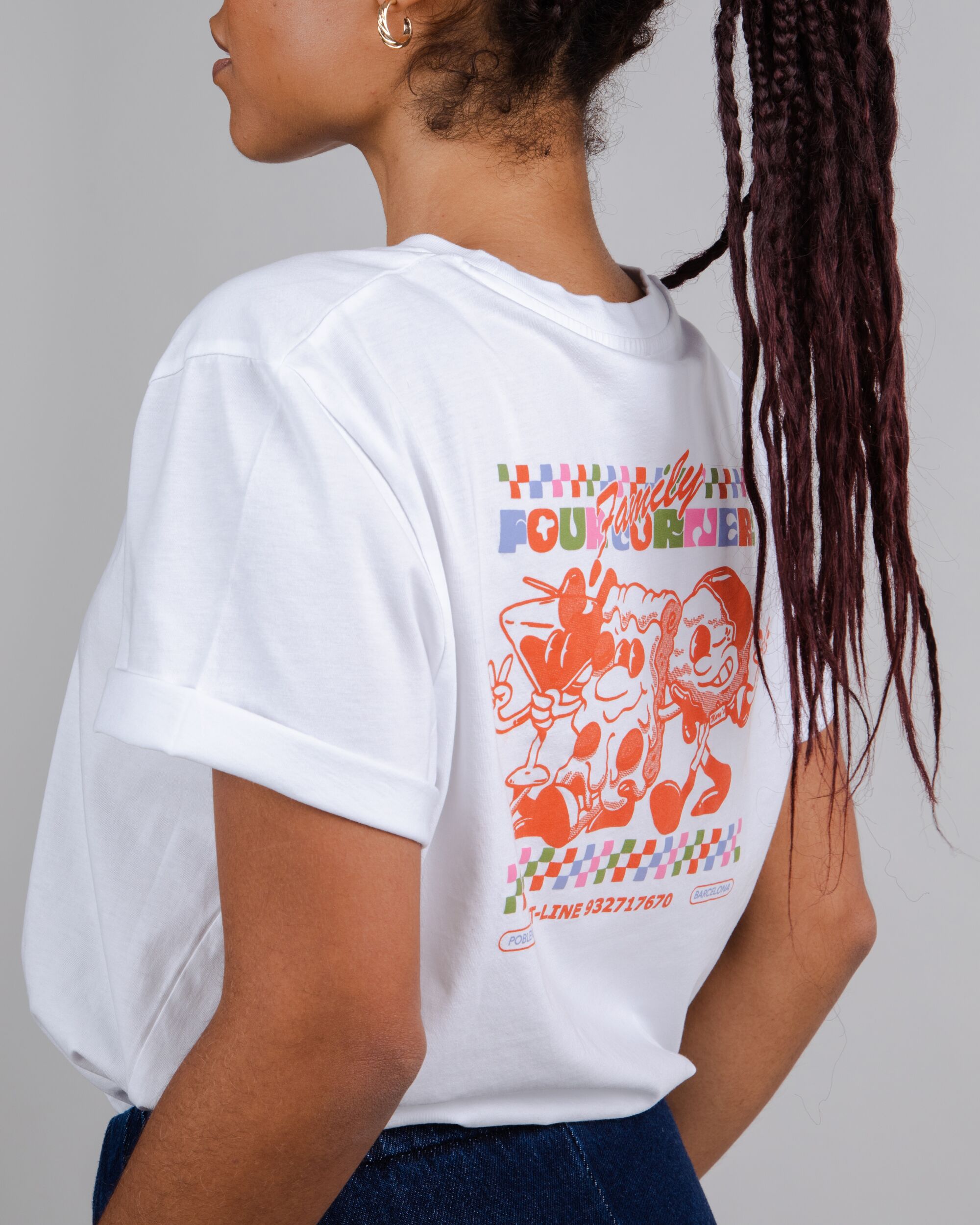 Colorful Hoxton Four Corners T-shirt made from 100% organic cotton from Brava Fabrics