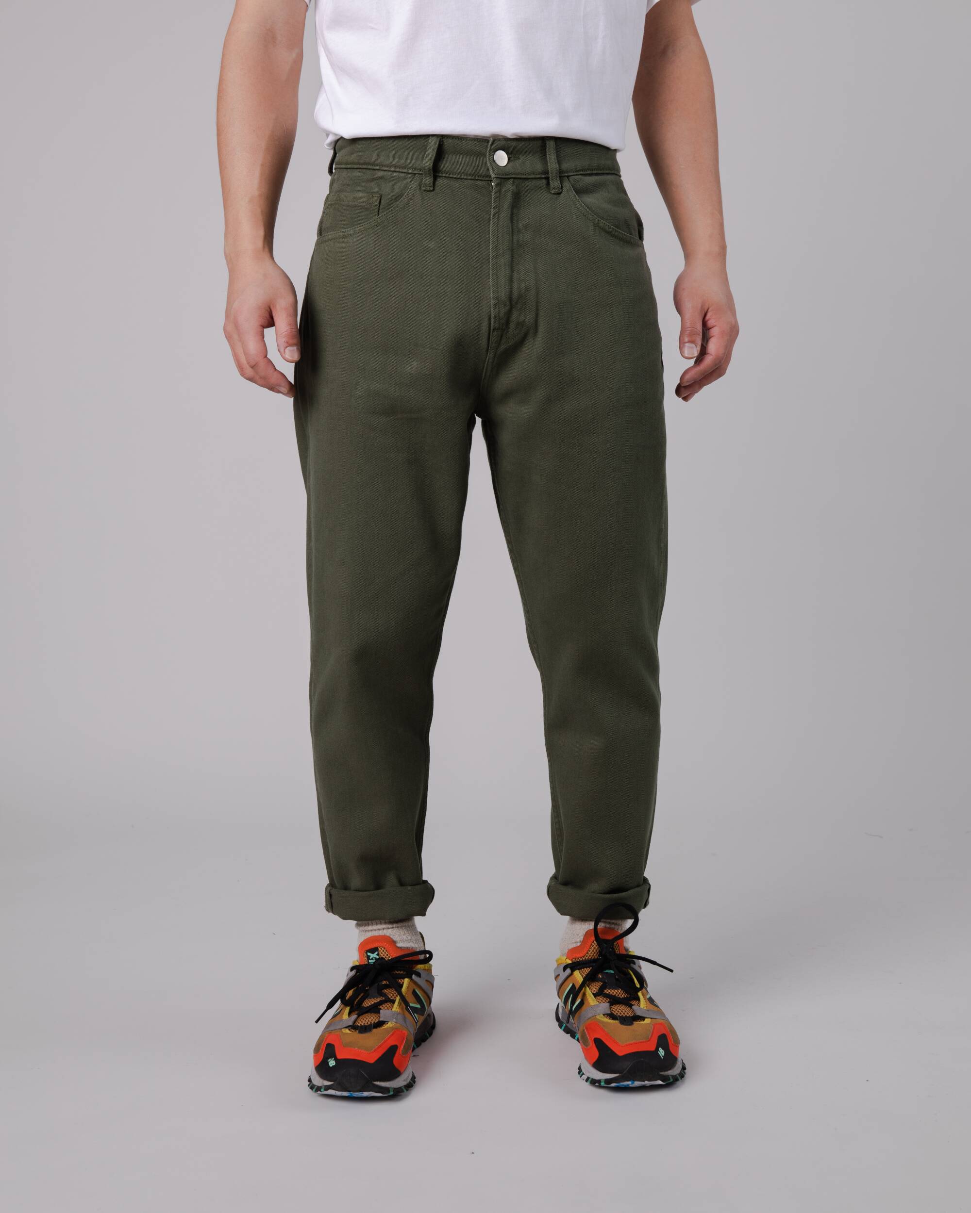 Green 5 Pocket Stone pants made of organic cotton from Brava Fabrics