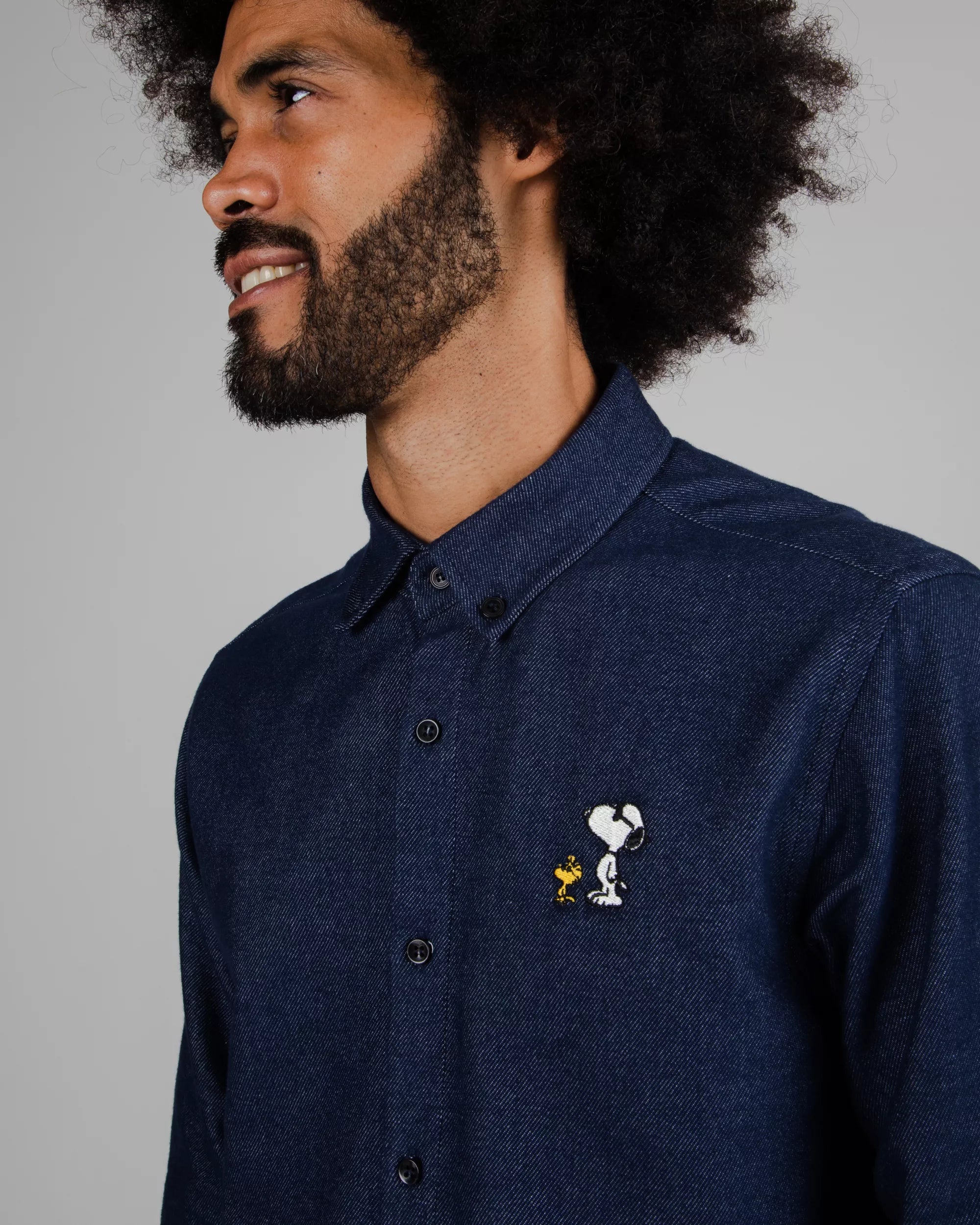 Peanuts Snoopy &amp; Woodstock flannel shirt navy made of organic cotton by Brava Fabrics