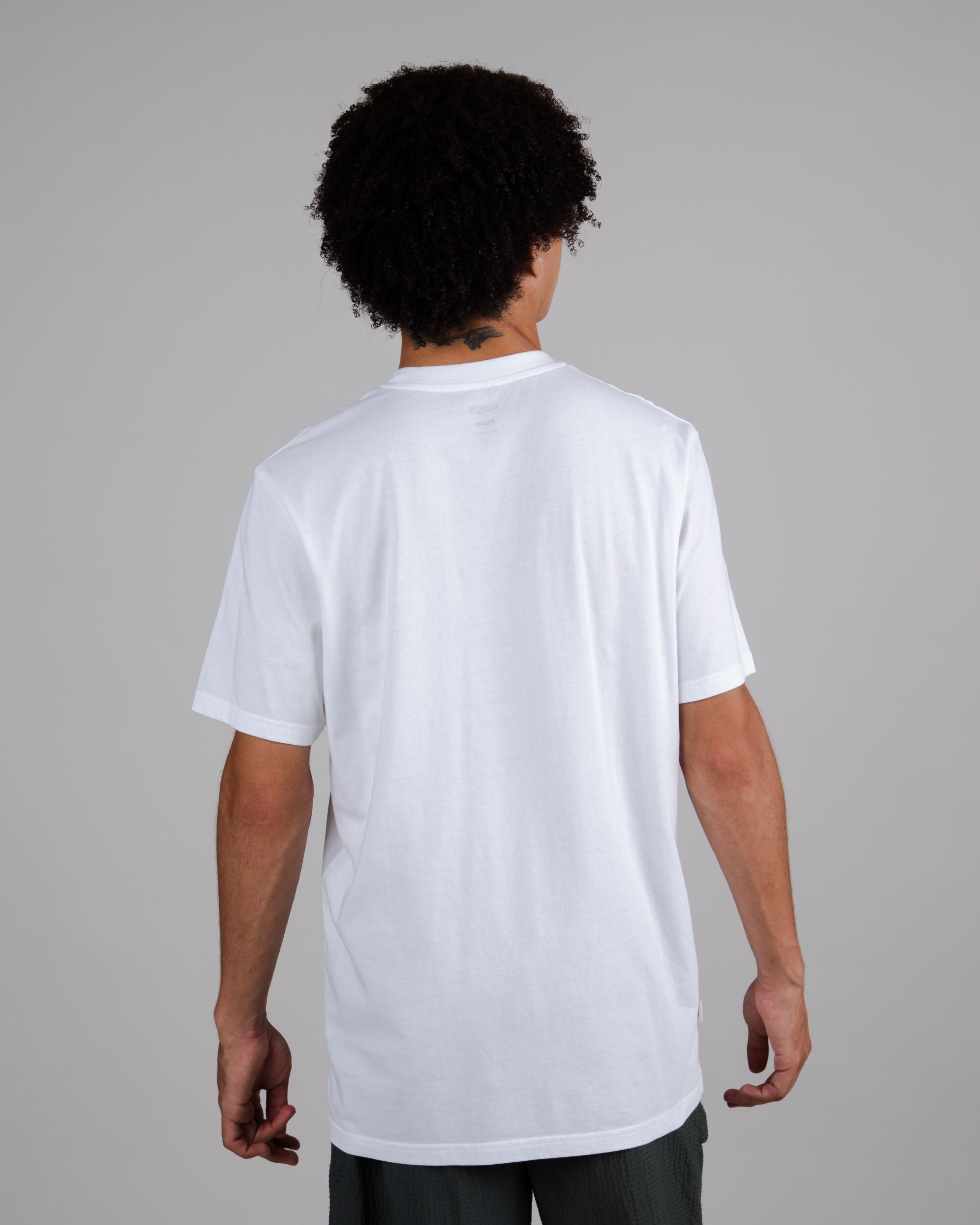 T-shirt Peanuts Sunny Woodstock en blanc en coton biologique de Brava Fabrics