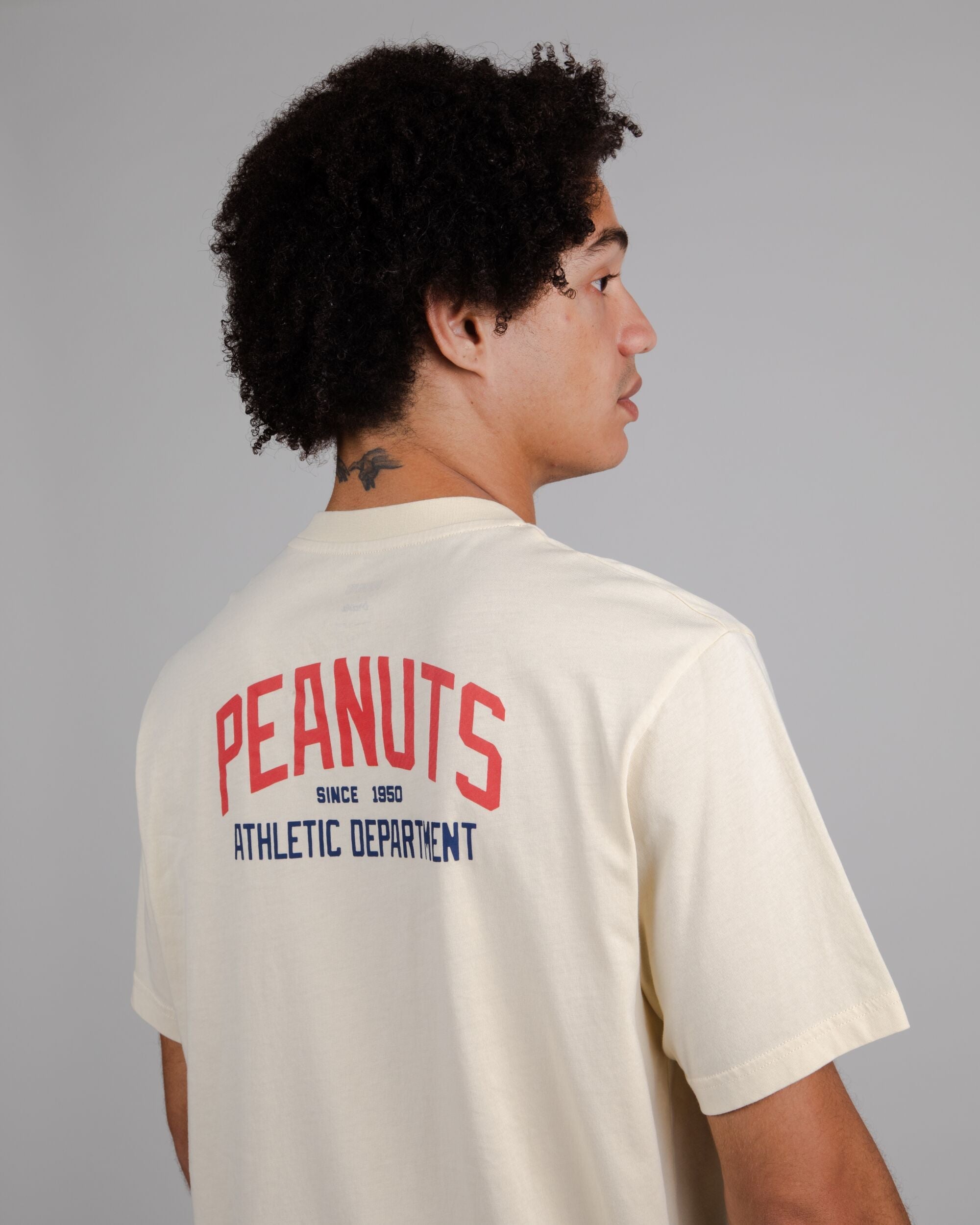 T-Shirt Peanuts Athletics in Sand aus Bio Baumwolle von Brava Fabrics