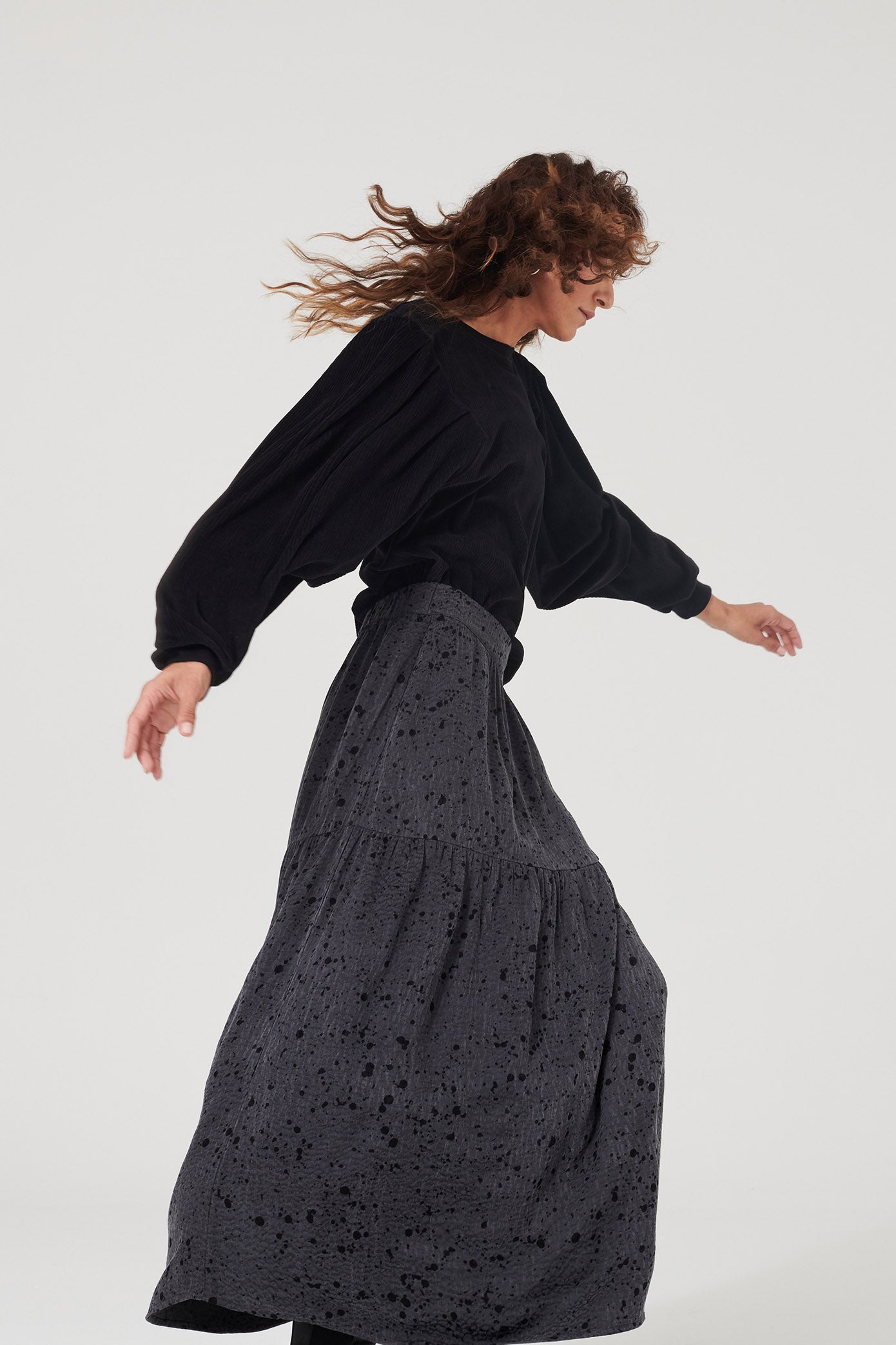 THERESSA skirt in black Leo jacquard by LOVJOI made of Cupro and Ecovero™