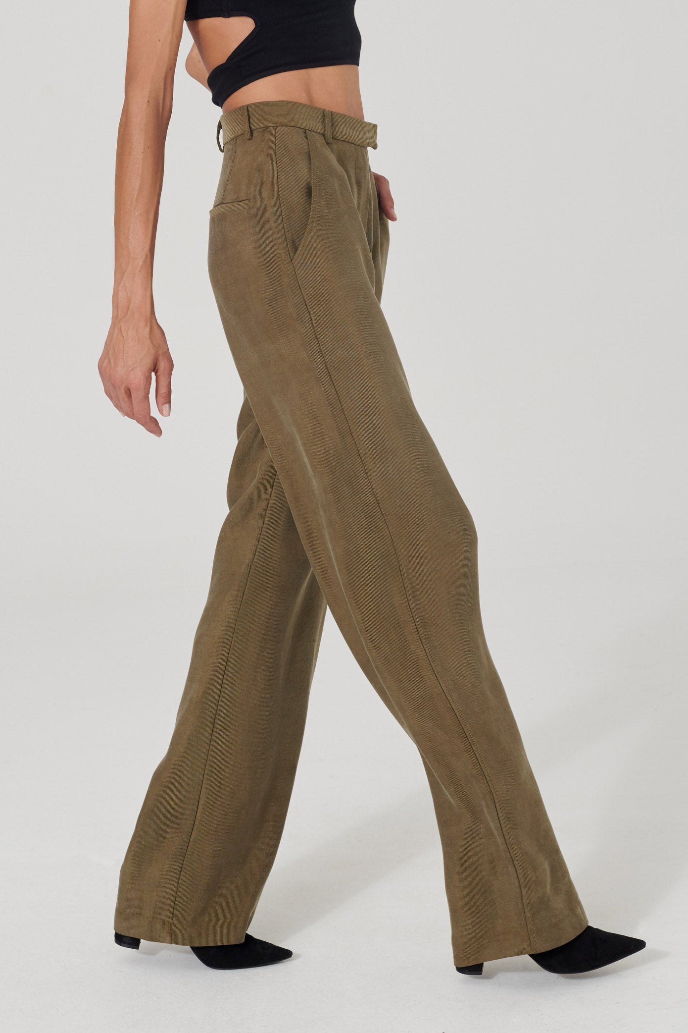 Trousers JEANNI olive colored by LOVJOI made of Ecovero™ (ST)