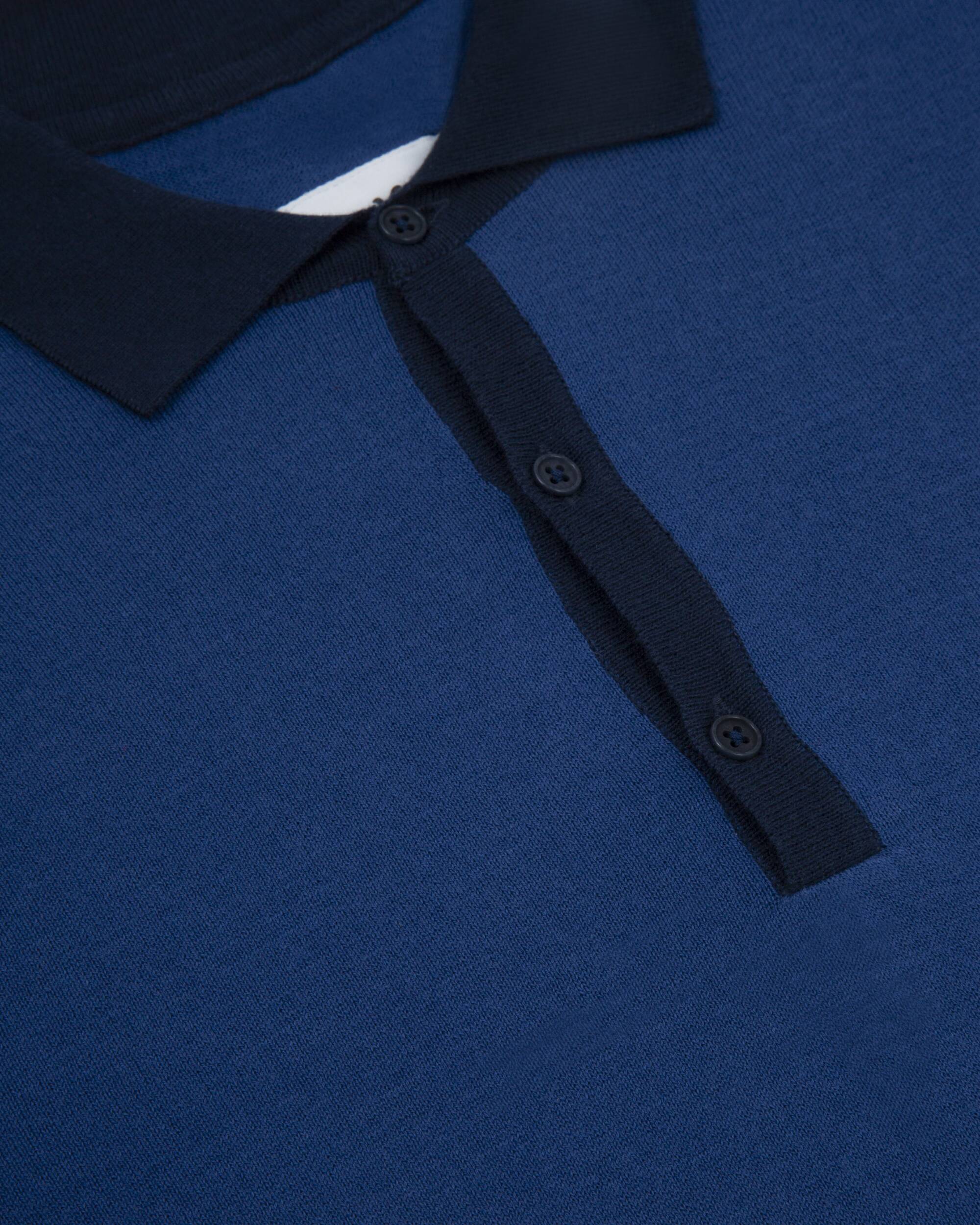 Polo bleu et noir Navy Sky en coton 100% biologique de Brava Fabrics