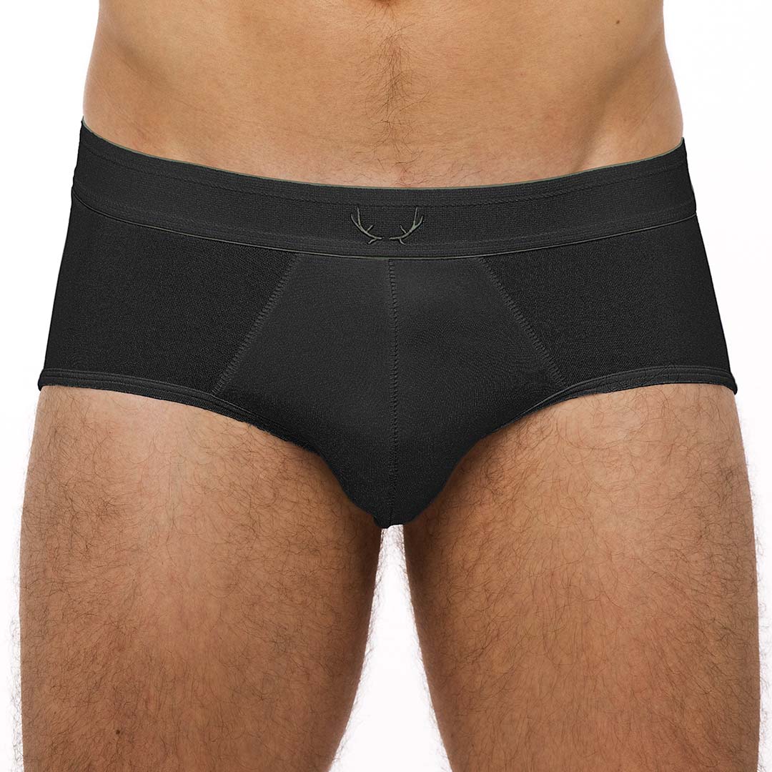 Black underpants made from recycled cotton from Bluebuck
