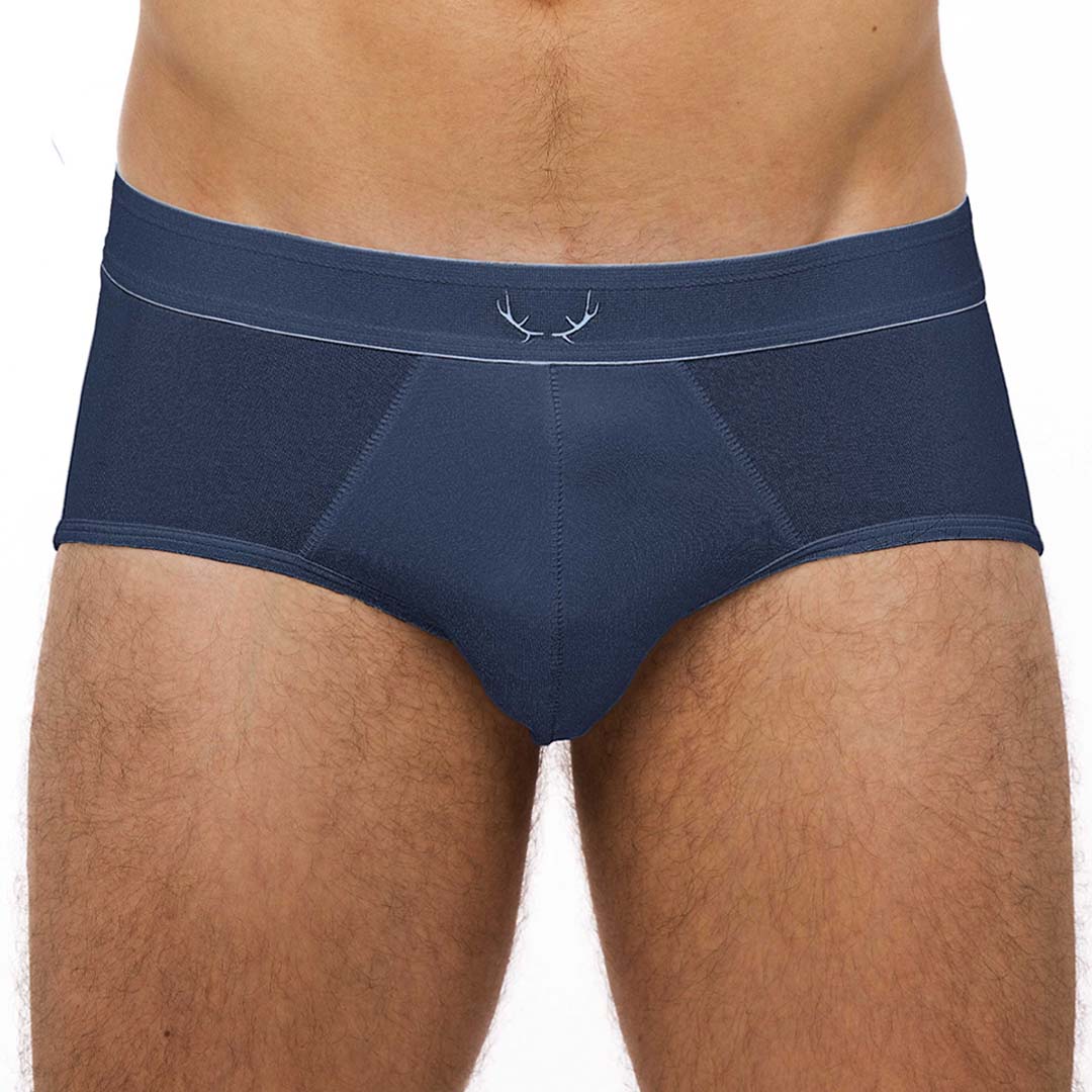 Dark blue underpants made from recycled cotton from Bluebuck