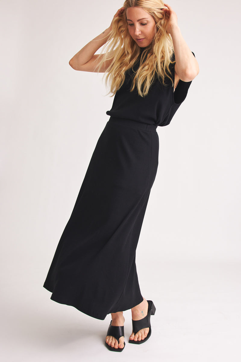Black skirt Bastia made of organic cotton by Baige the Label