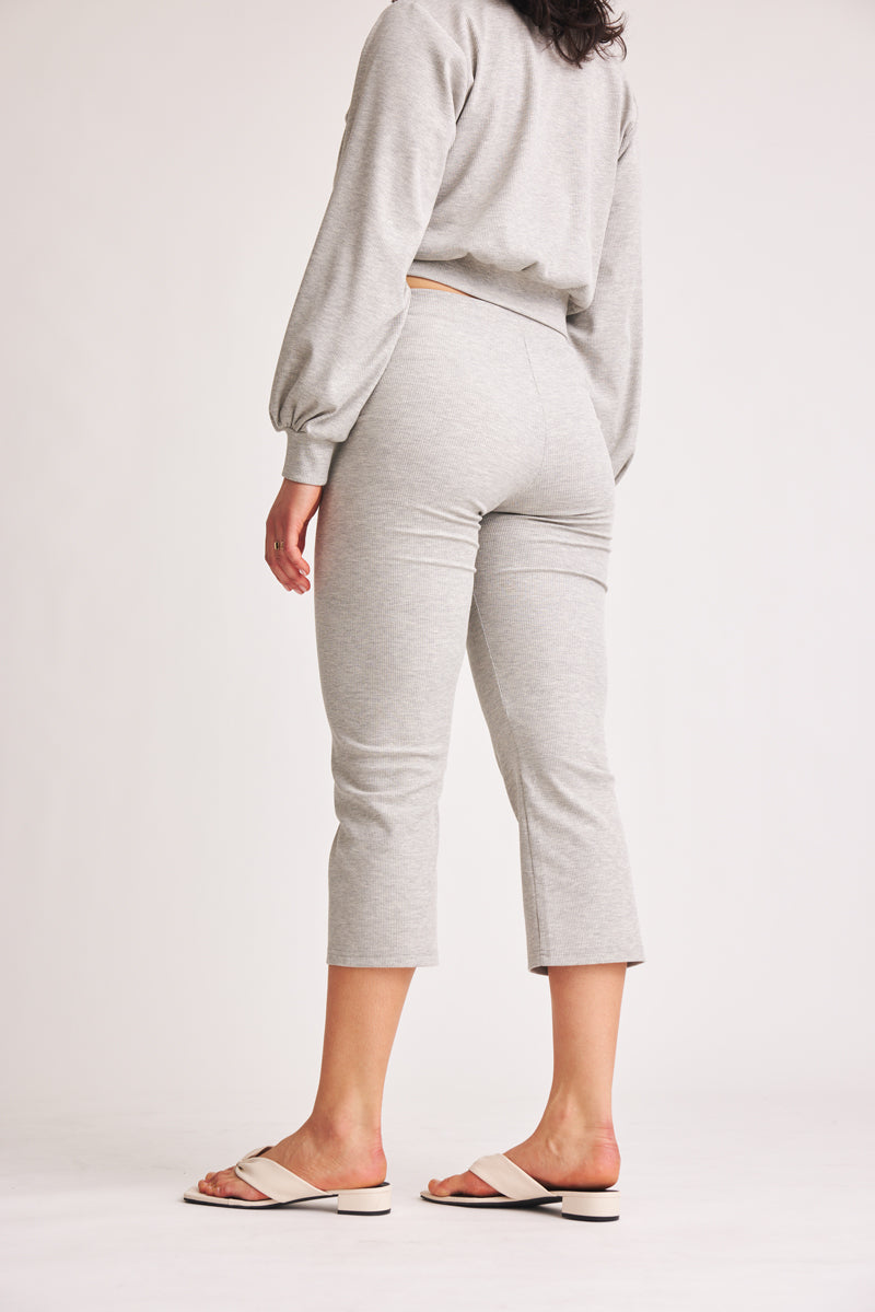 Gray 3/4 trousers Bree made of organic cotton by Baige the Label