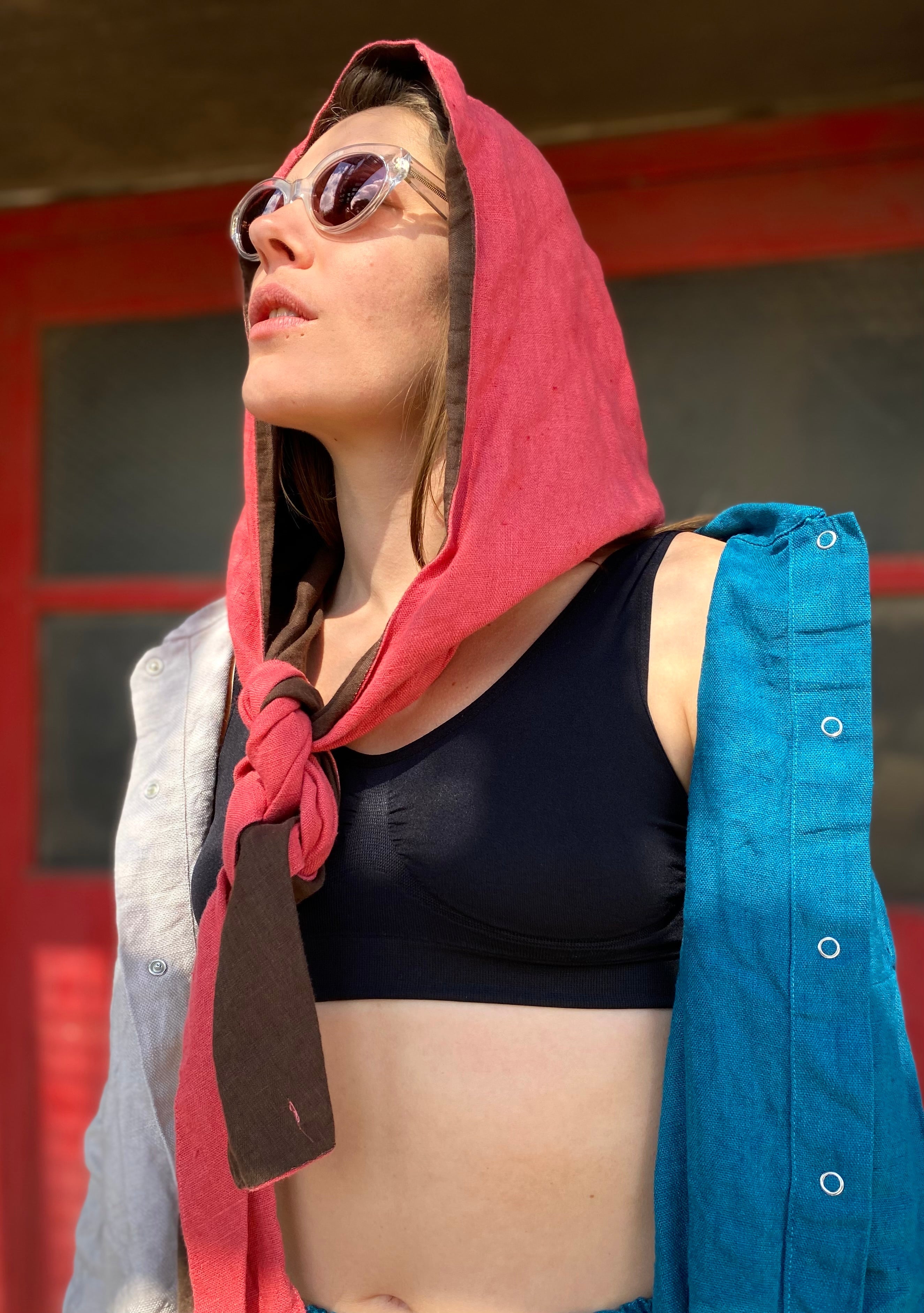 Reversible hooded scarf made from 100% linen