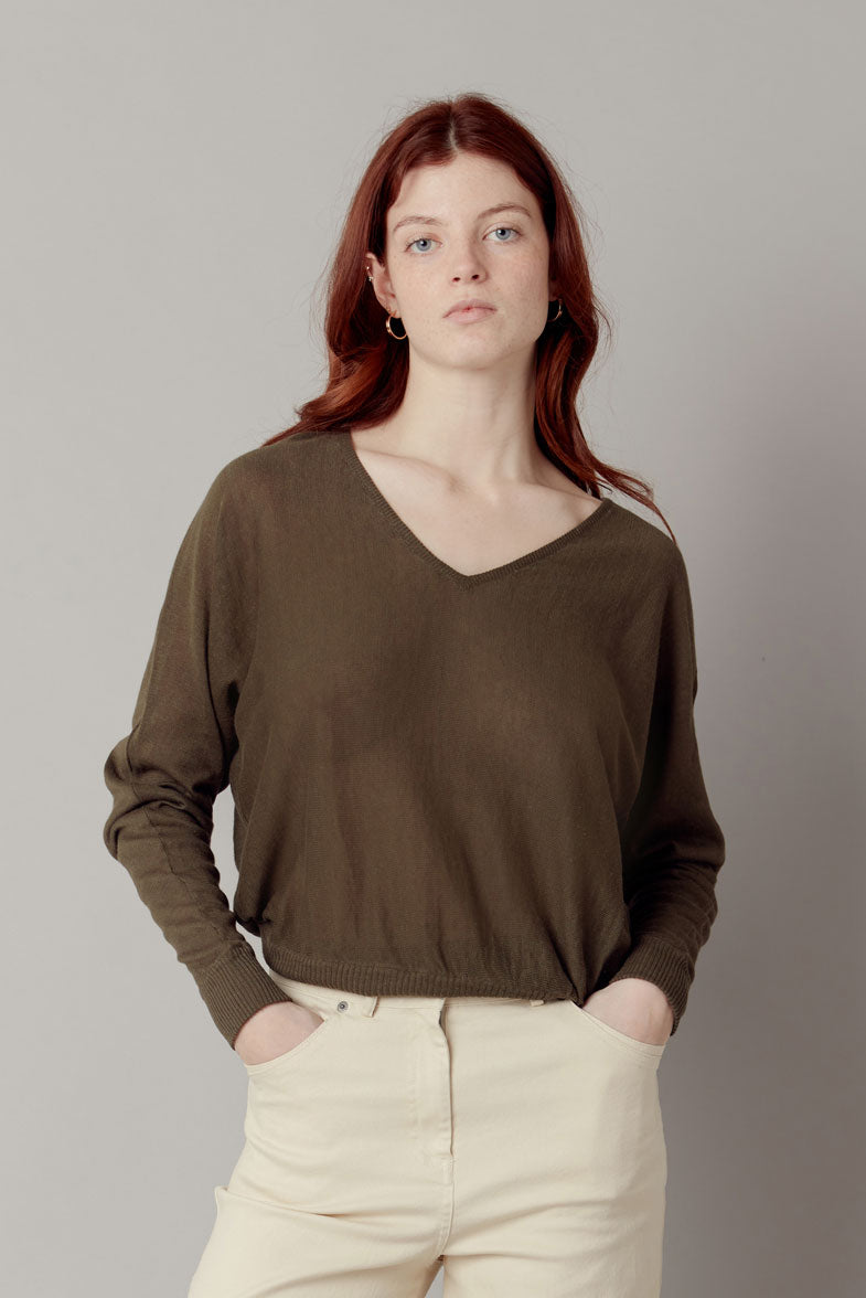 Dunkler Khaki Grüner Pullover CLOVER aus 100% Bio-Leinen von Komodo