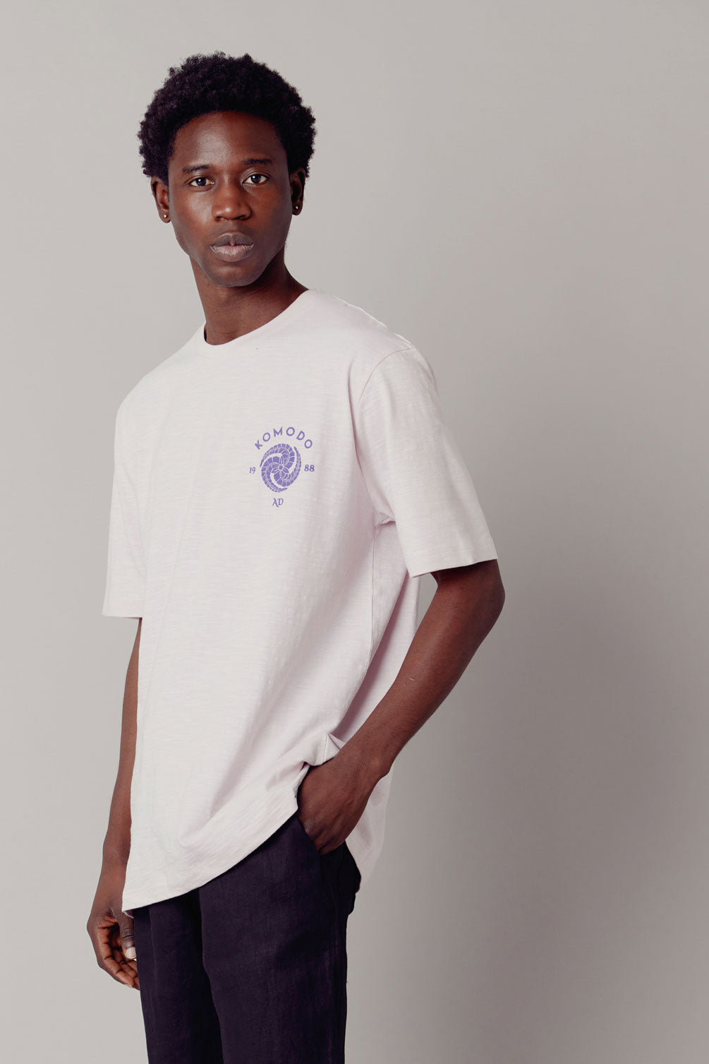 T-shirt rose CREST en coton bio de Komodo