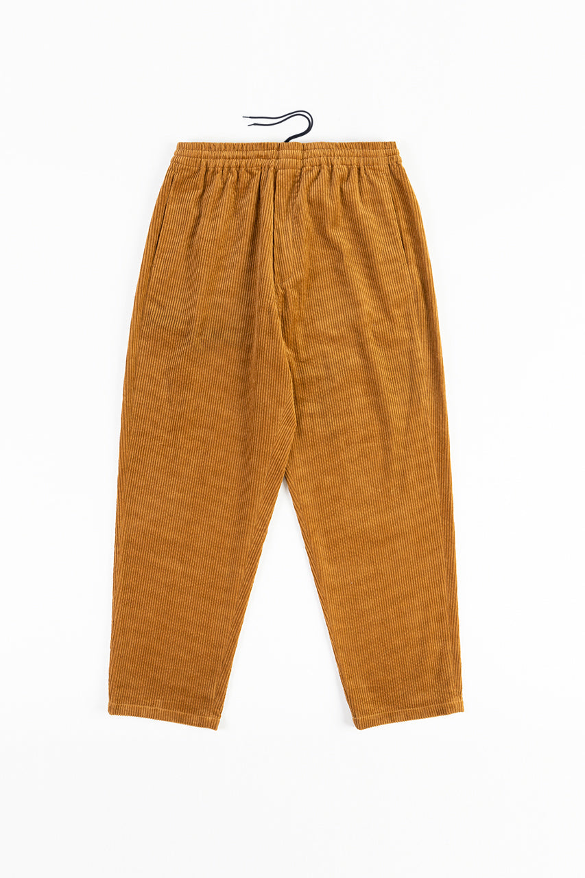 Pantalon en velours côtelé couleur caramel en coton 100% biologique de Rotholz