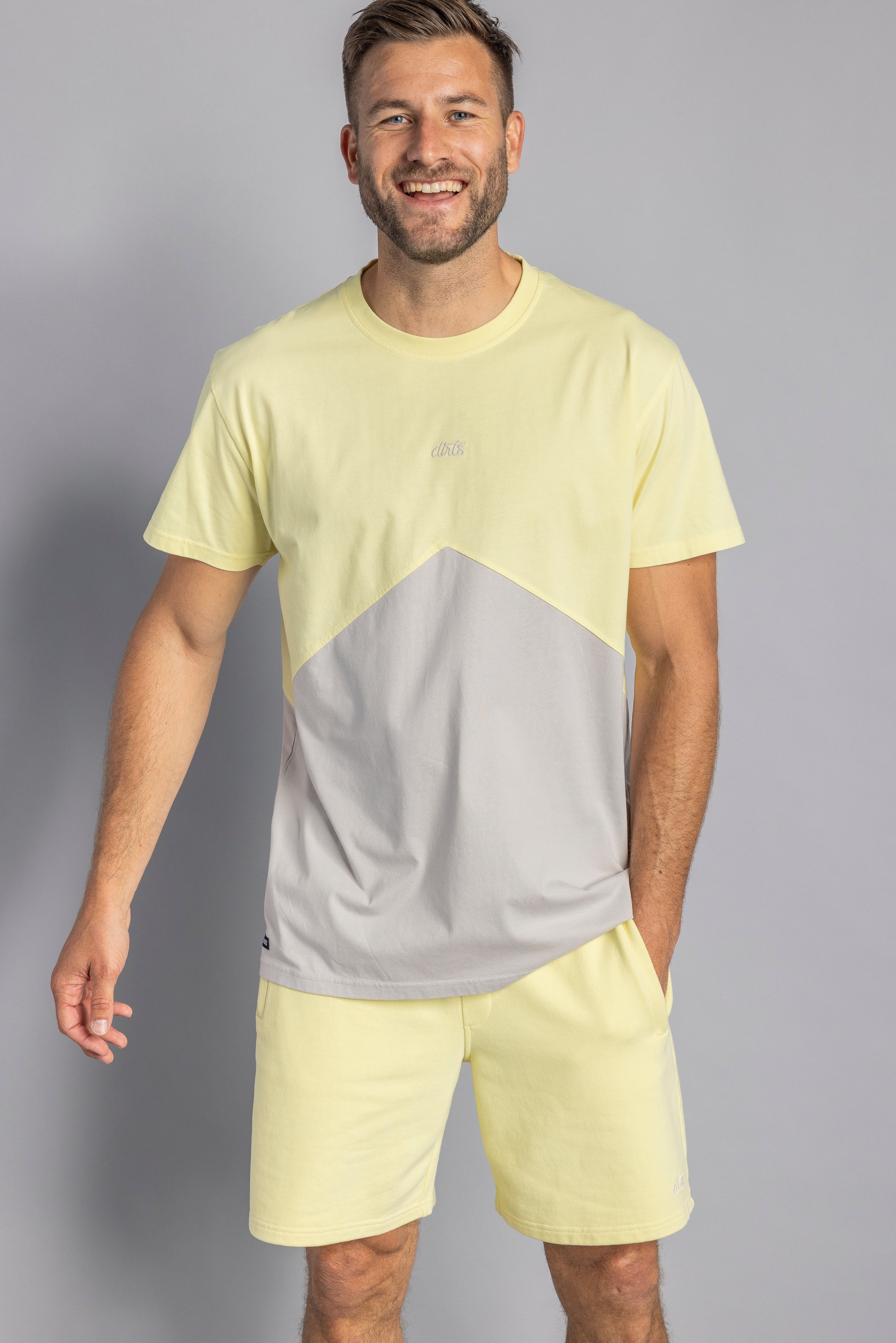 Colorful T-shirt Zig Zag Standard made from 100% organic cotton from DIRTS
