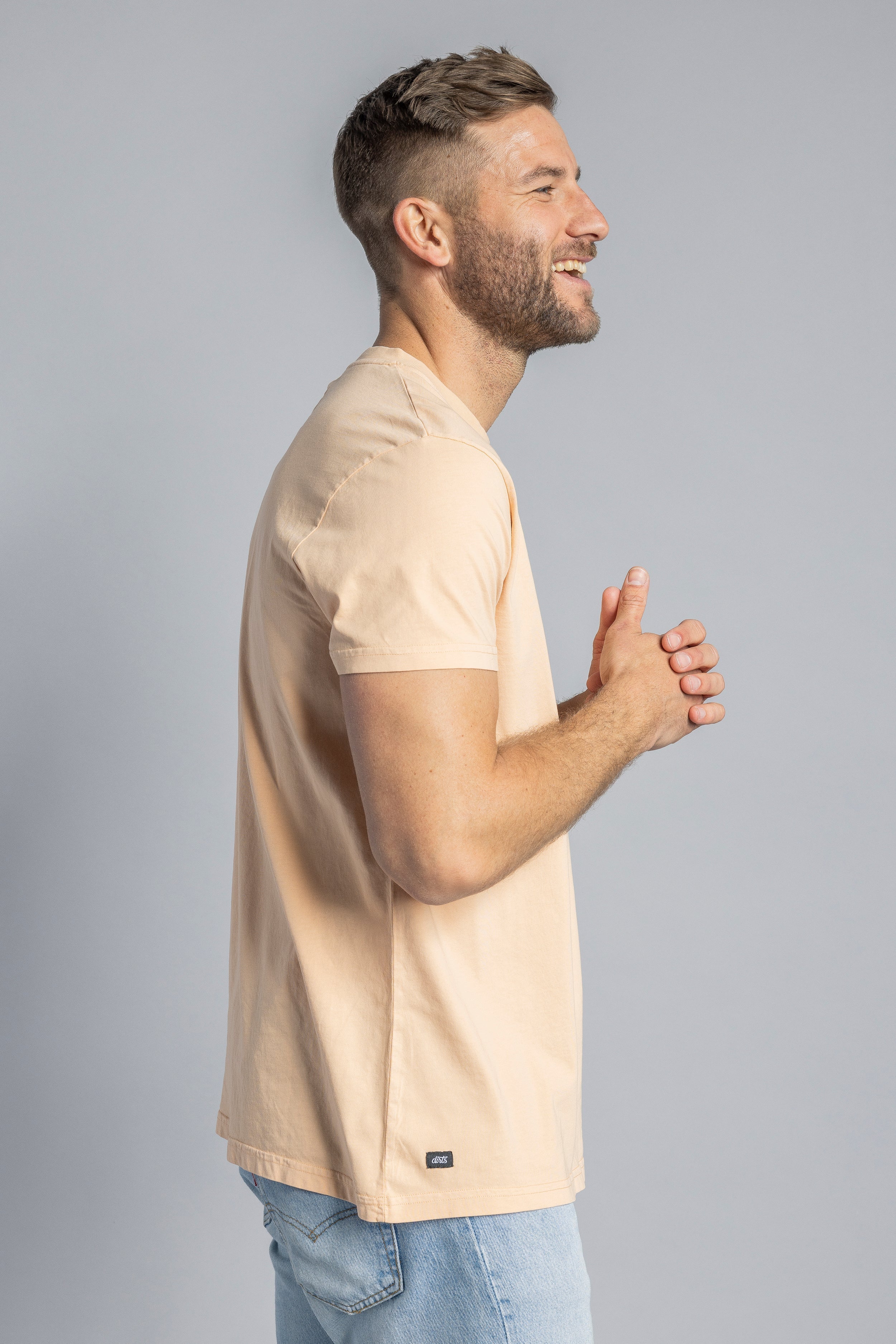 Beiges T-Shirt Premium Blank Standard aus 100% Bio-Baumwolle von DIRTS