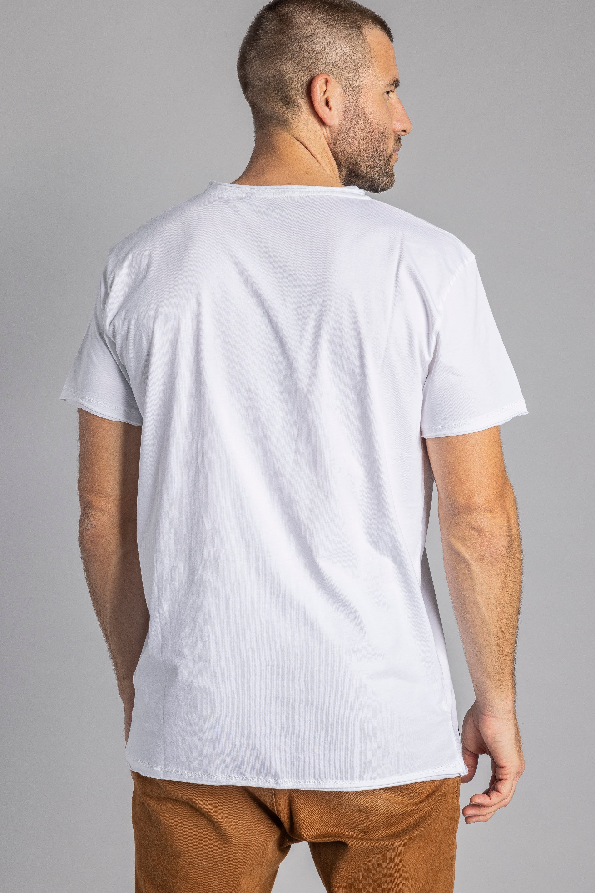 T-shirt vintage blanc en coton 100% biologique de DIRTS