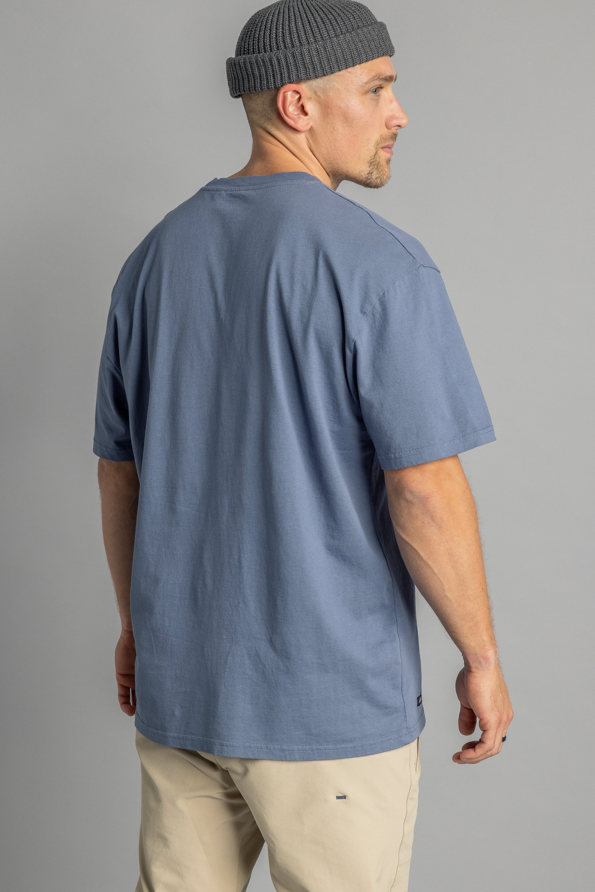 T-shirt oversize bleu en coton recyclé par DIRTS