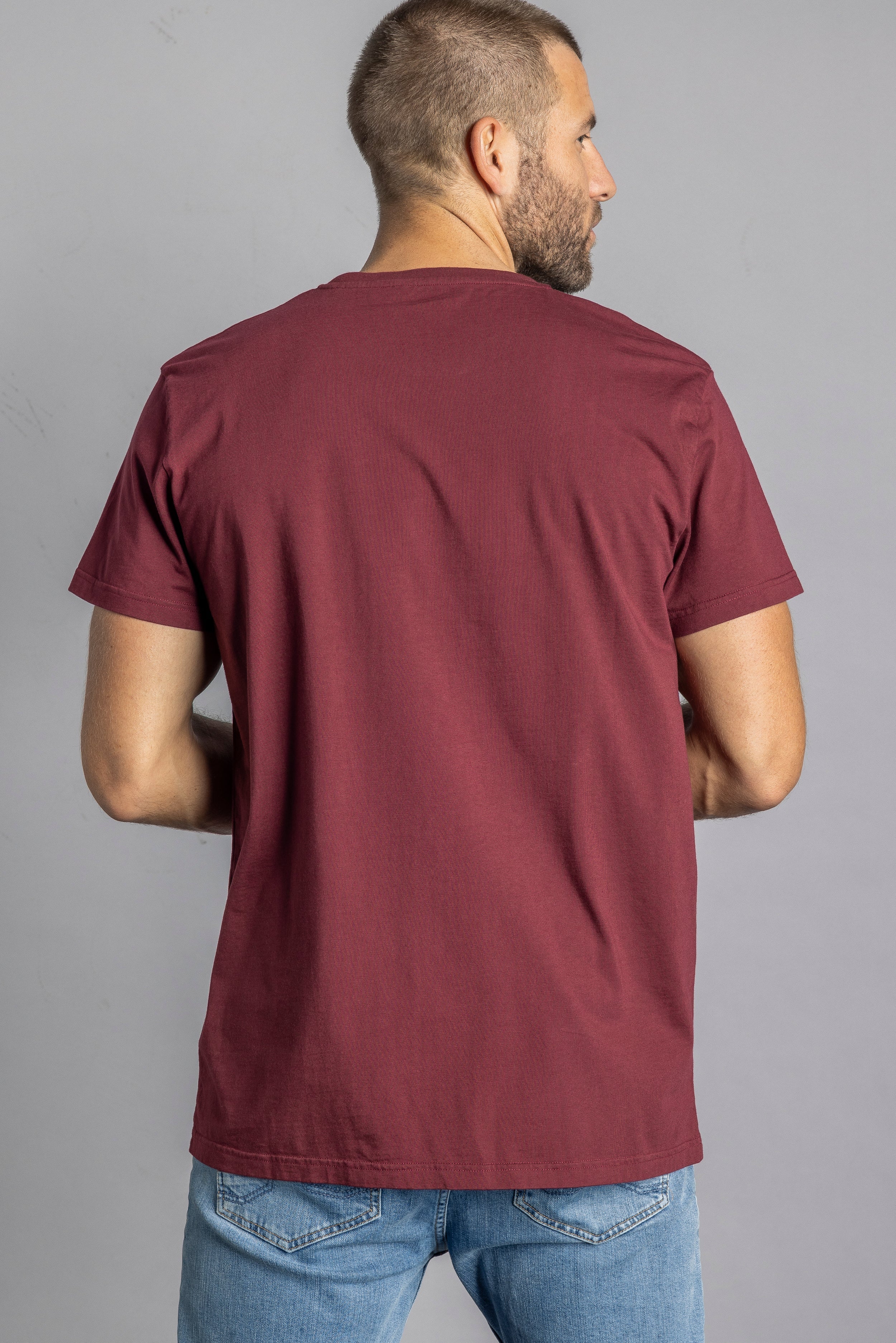 T-shirt rouge foncé Premium Blank Standard en coton 100% biologique de DIRTS