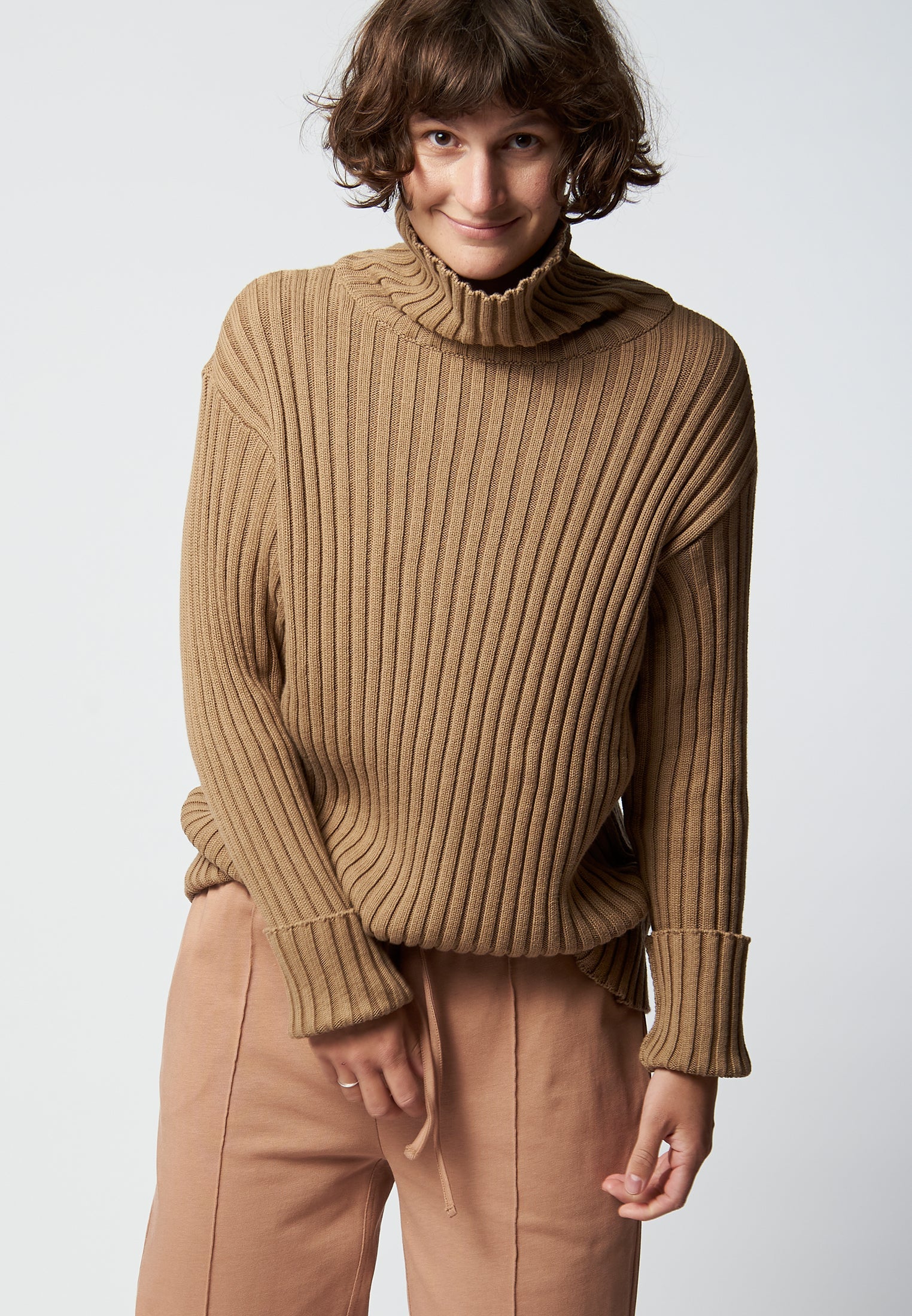 FARO brown rib knit turtleneck sweater