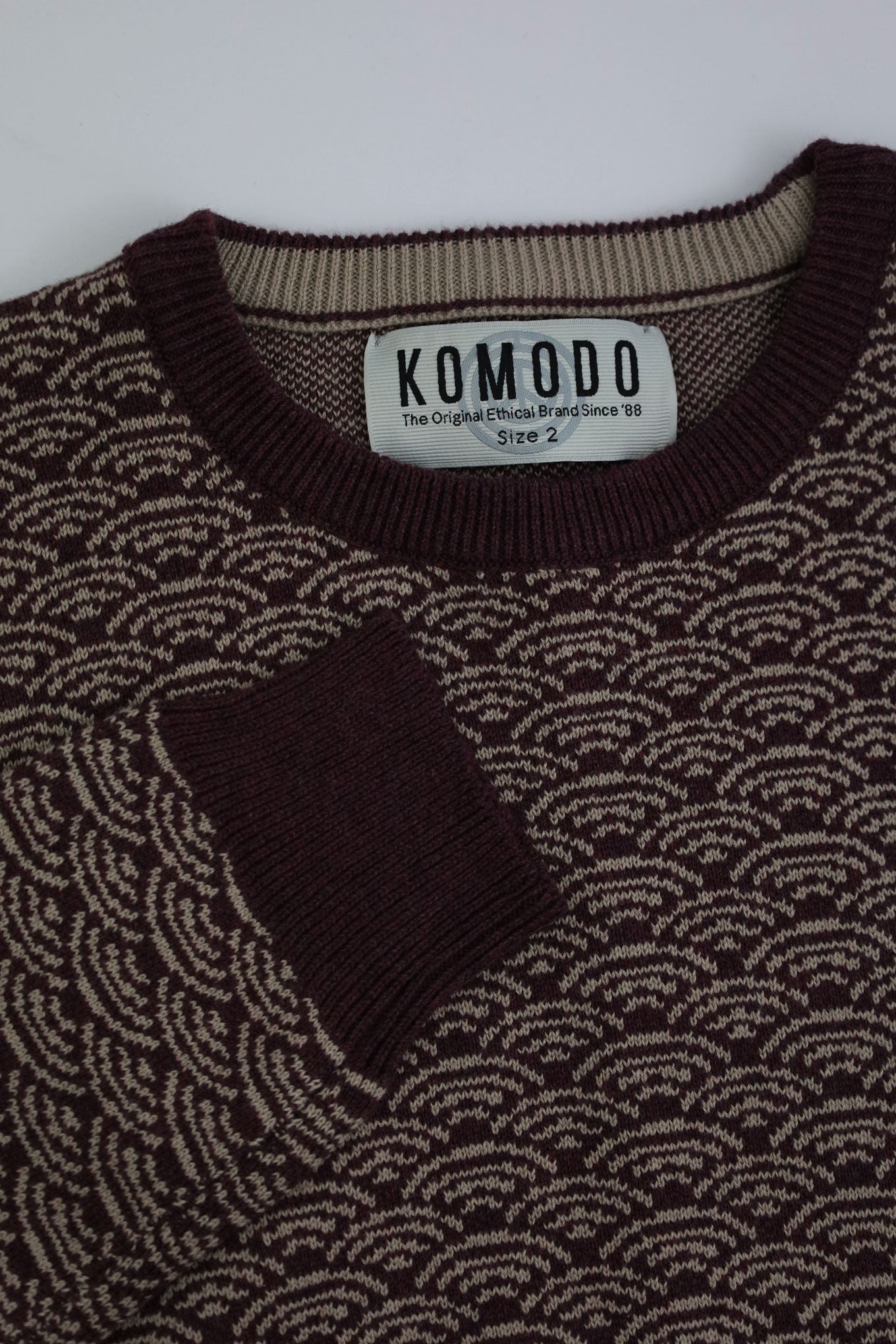 Dunkel - roter Pullover HAKKU aus 100% Bio-Baumwolle von Komodo