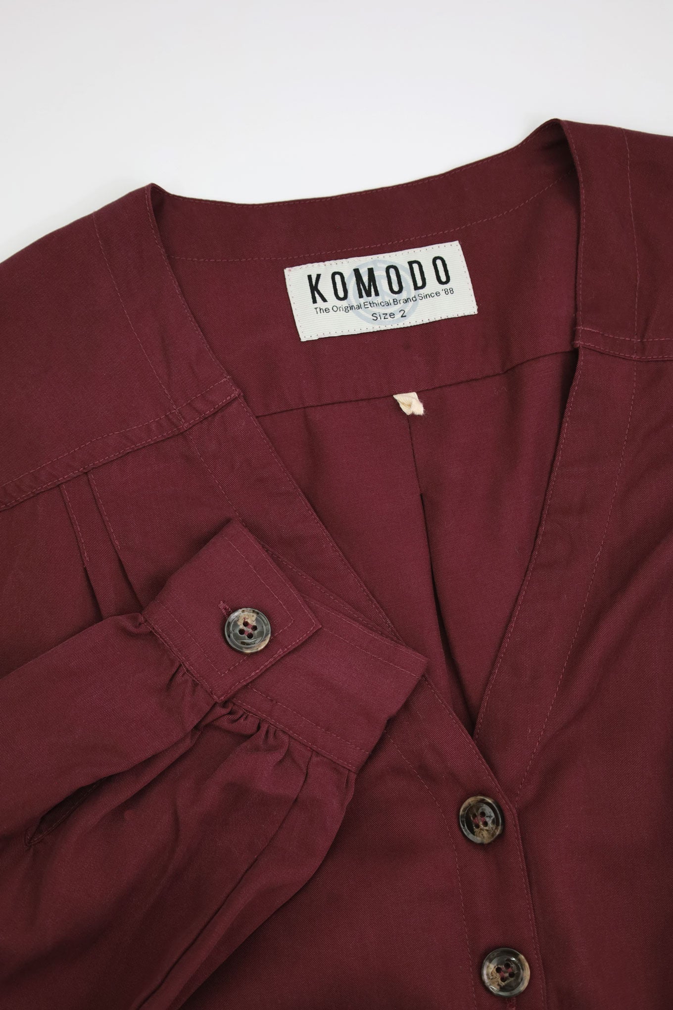 Dunkel - rote Bluse KENJI aus 100% Tencel von Komodo