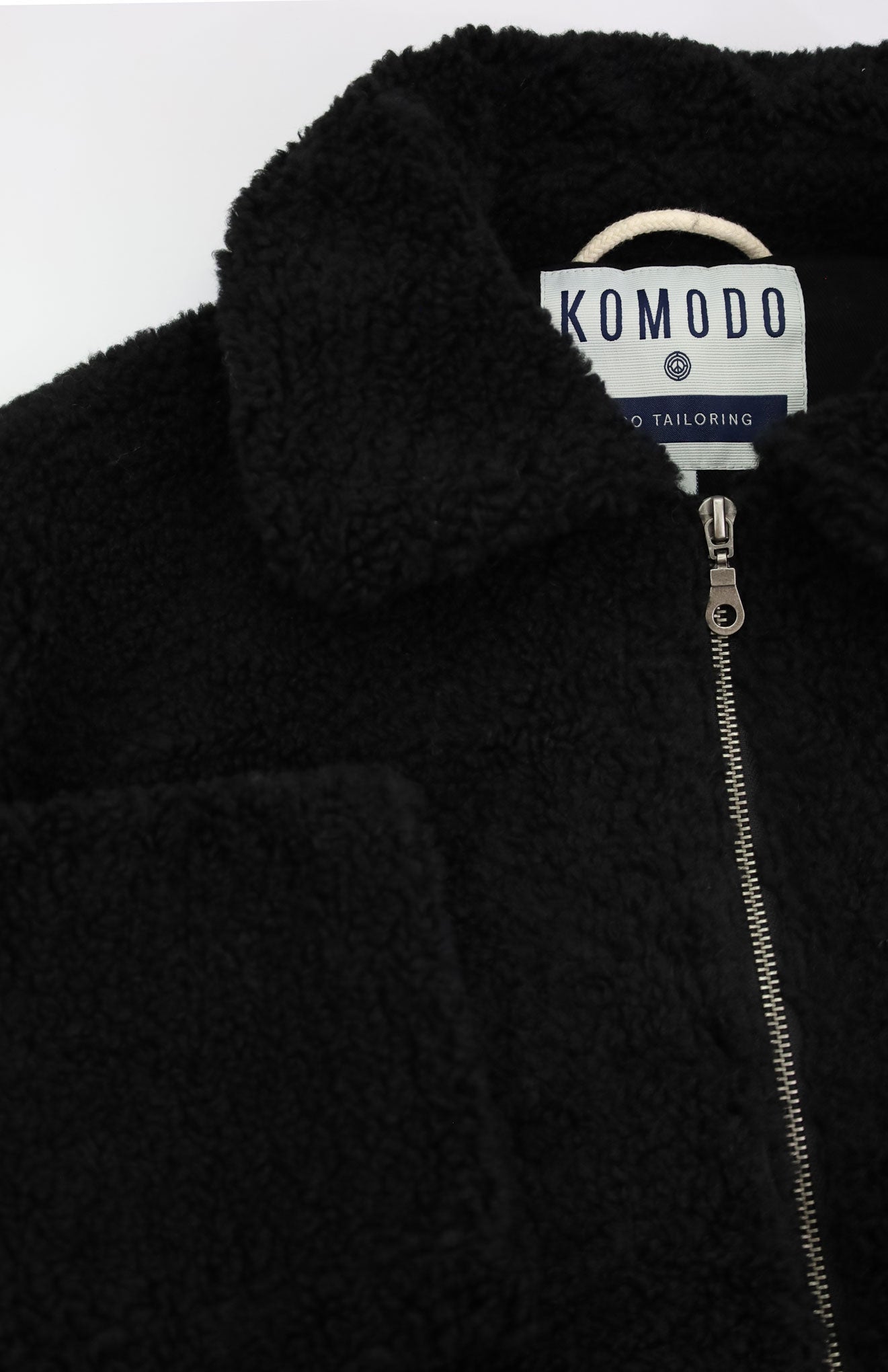 Schwarze Jacke ACER aus Recyceltem PET von Komodo