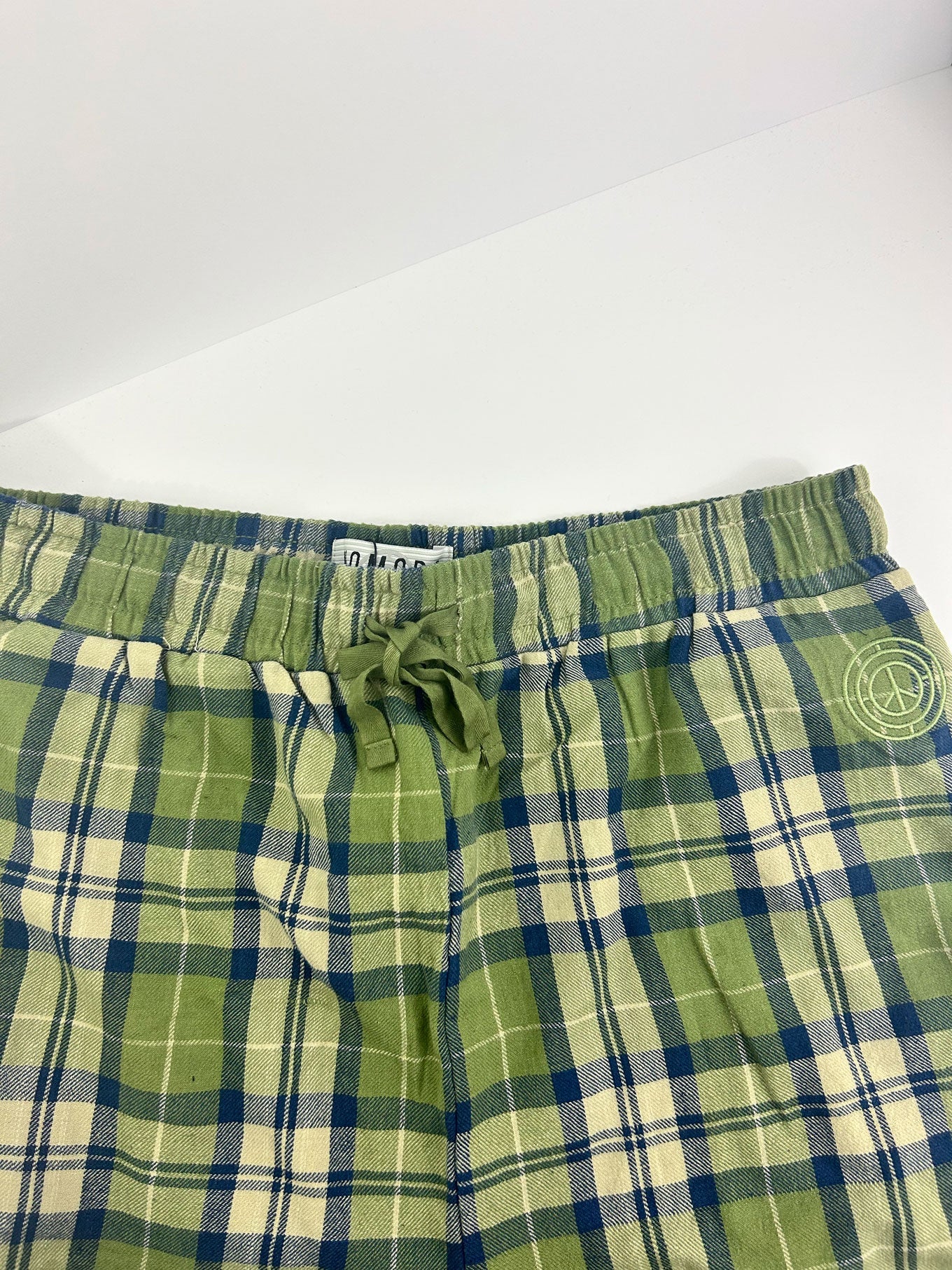 Green pajama pants JIM JAM made from 100% organic cotton from Komodo 