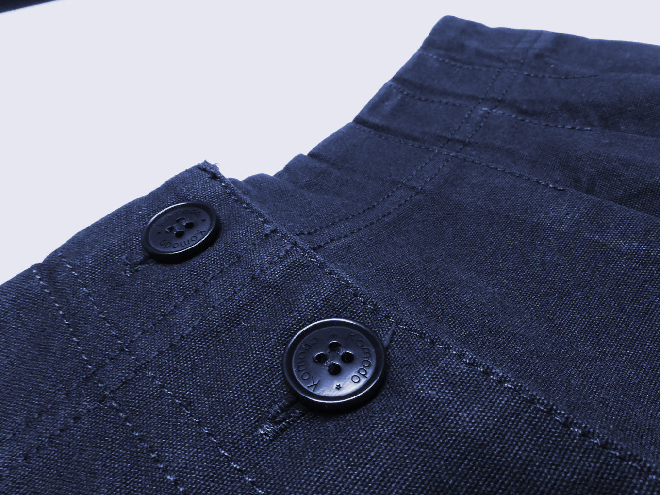 Dark blue LAELA shorts made from 100% organic cotton from Komodo