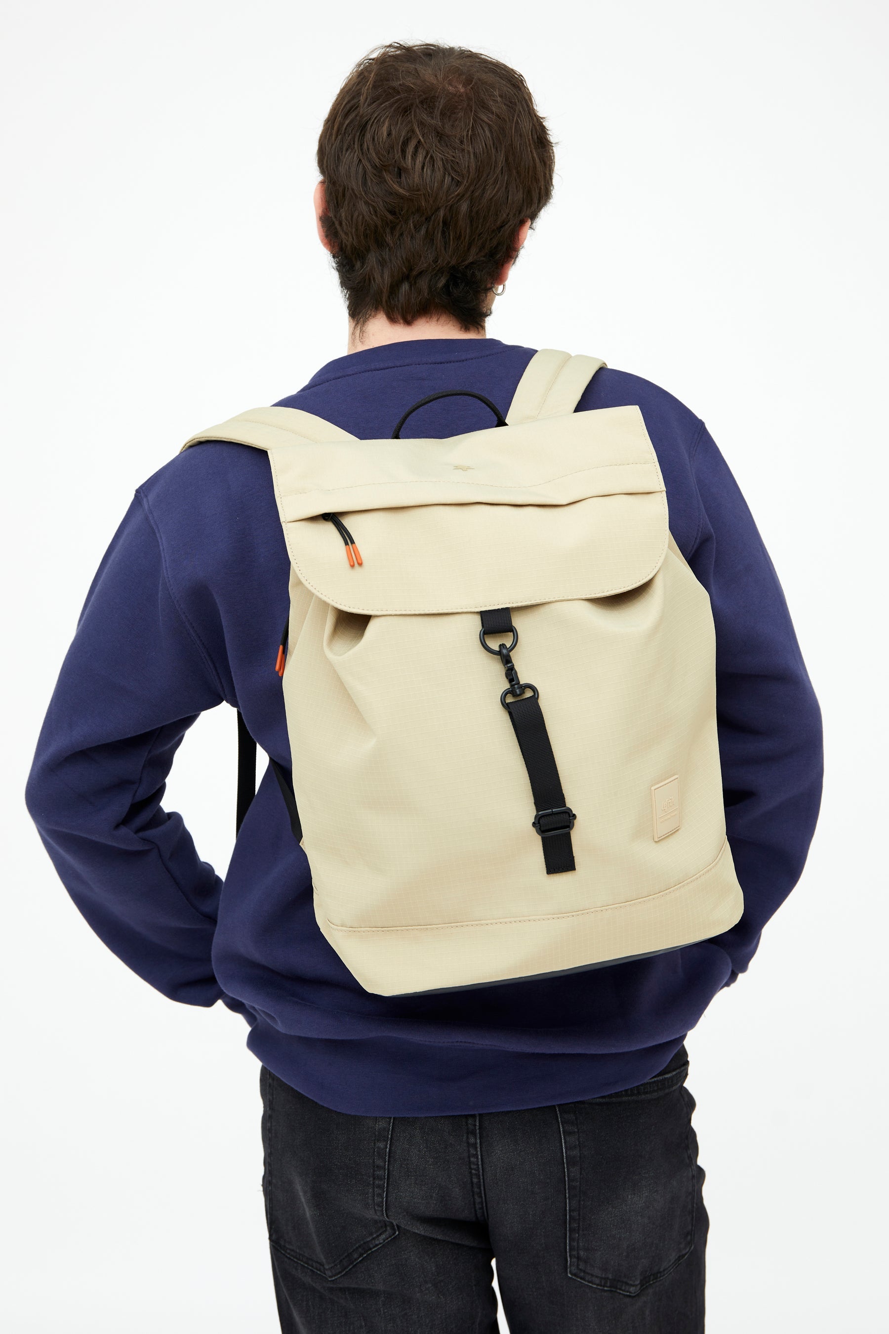 Beige Scout Metal Vandra backpack made from recycled PET from Lefrik