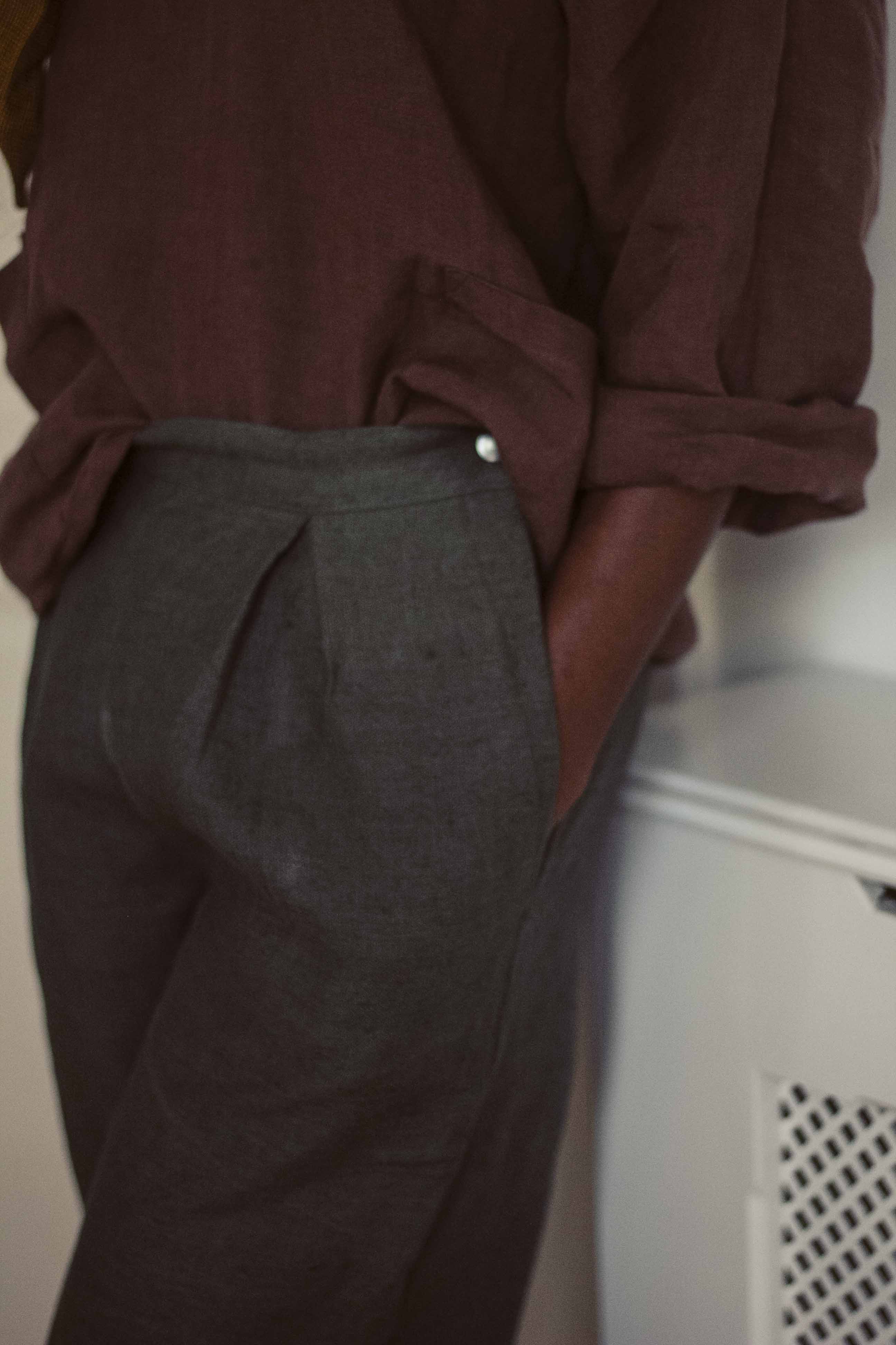 Tailored trousers made from 100% linen