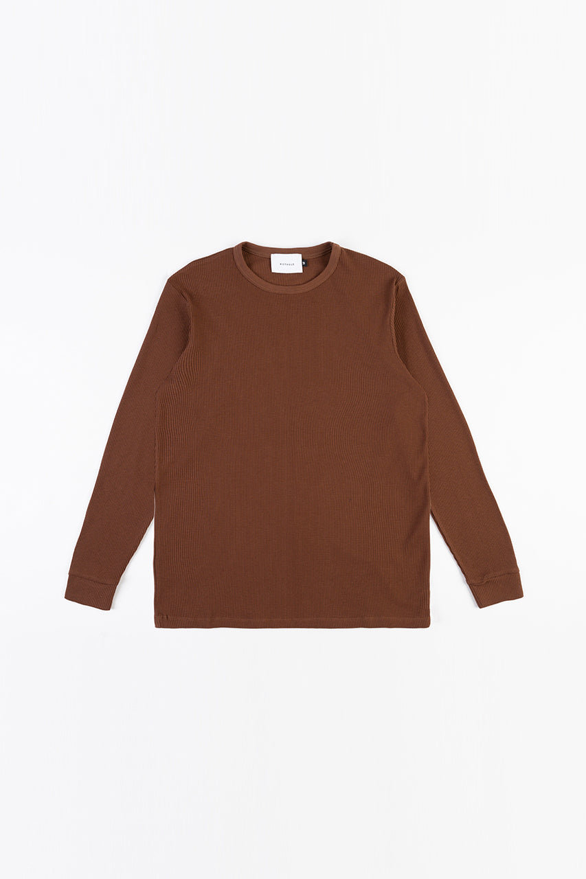 Brown, long-sleeved waffle shirt made of organic cotton from Rotholz