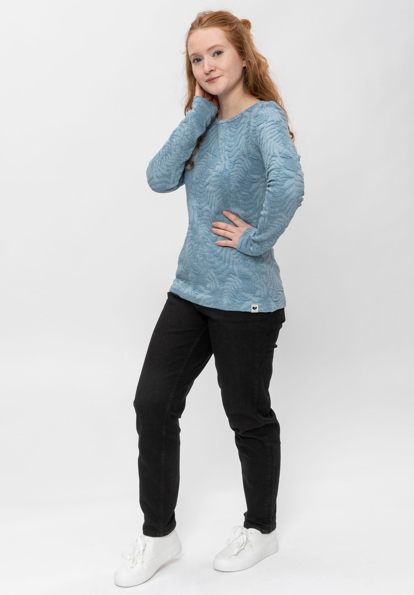 Longsleeve shirt OPPLIA in blue by LOVJOI made of organic cotton (ST)