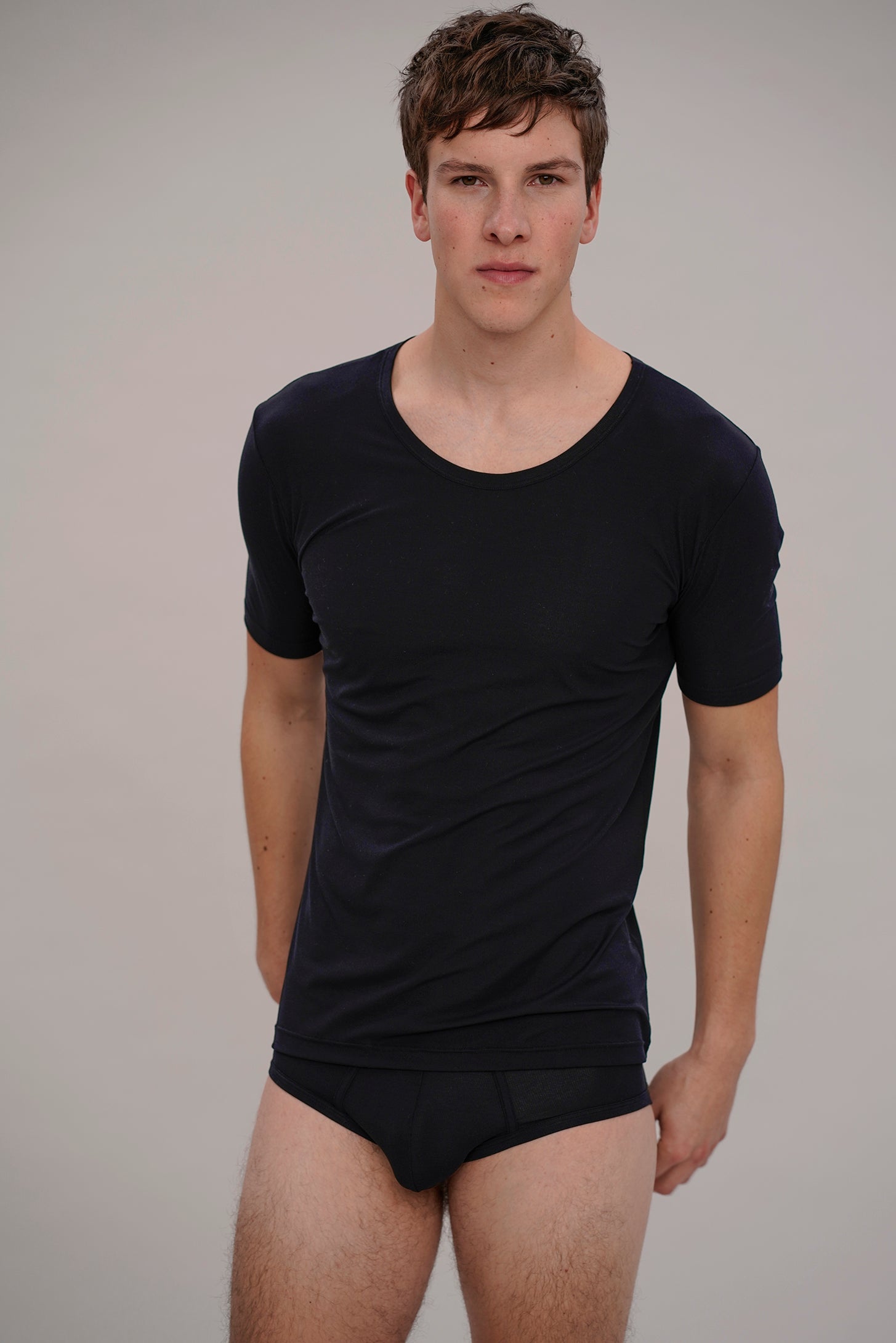 T-shirt in black made from natural MicroModal from moi-basics
