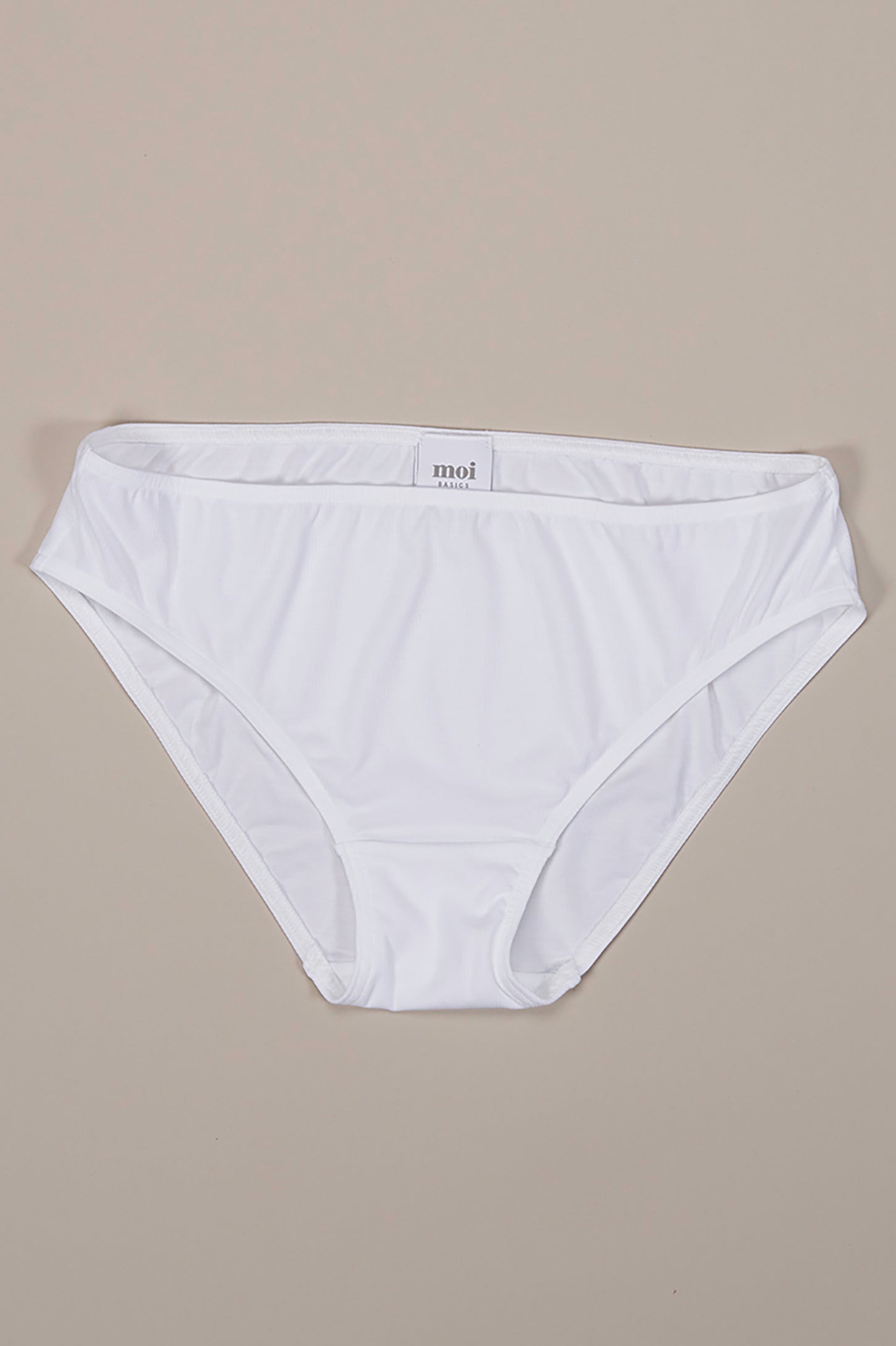 Briefs in white made of MicroModal from moi-basics