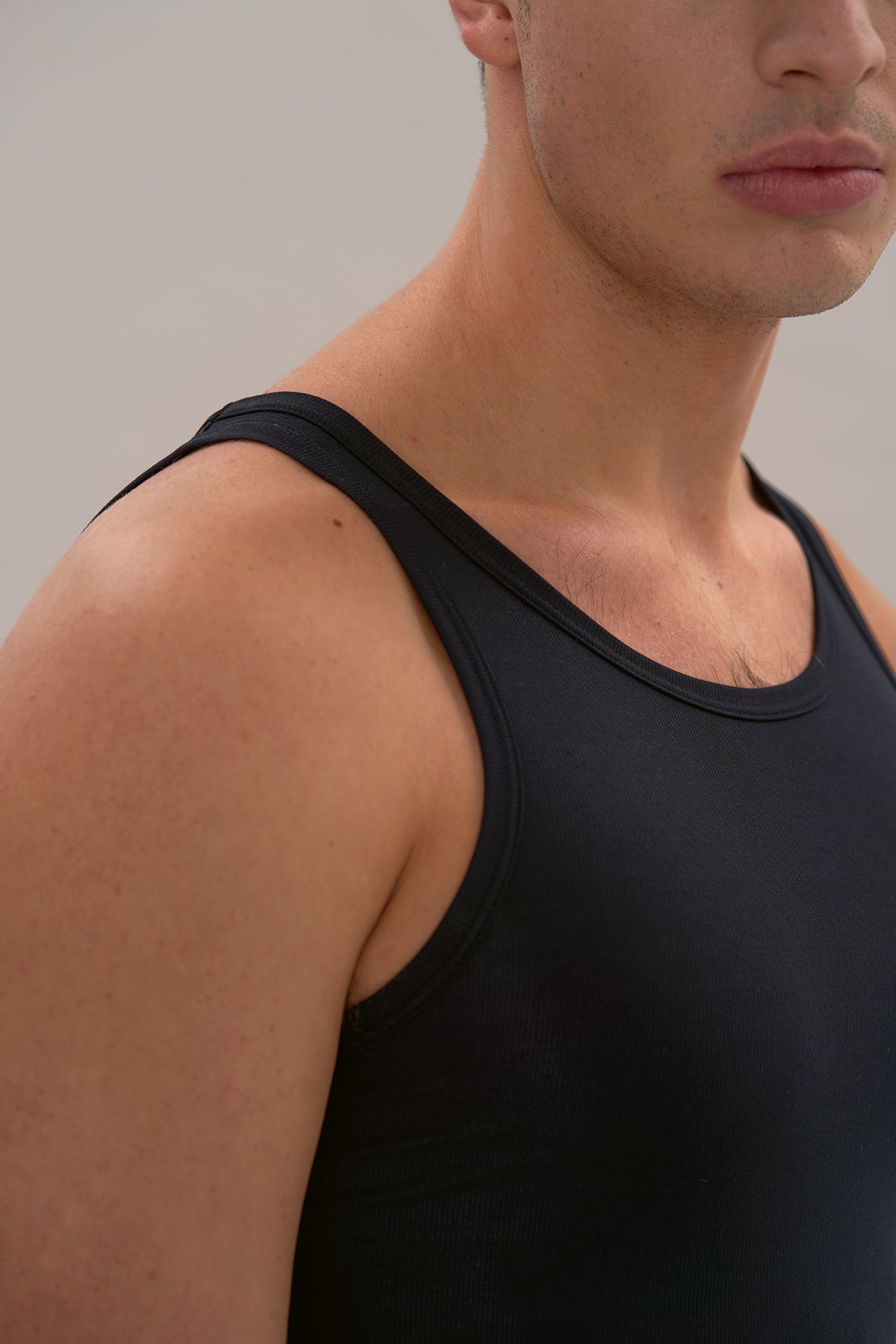 Tank top / undershirt in black made from natural MicroModal from moi-basics